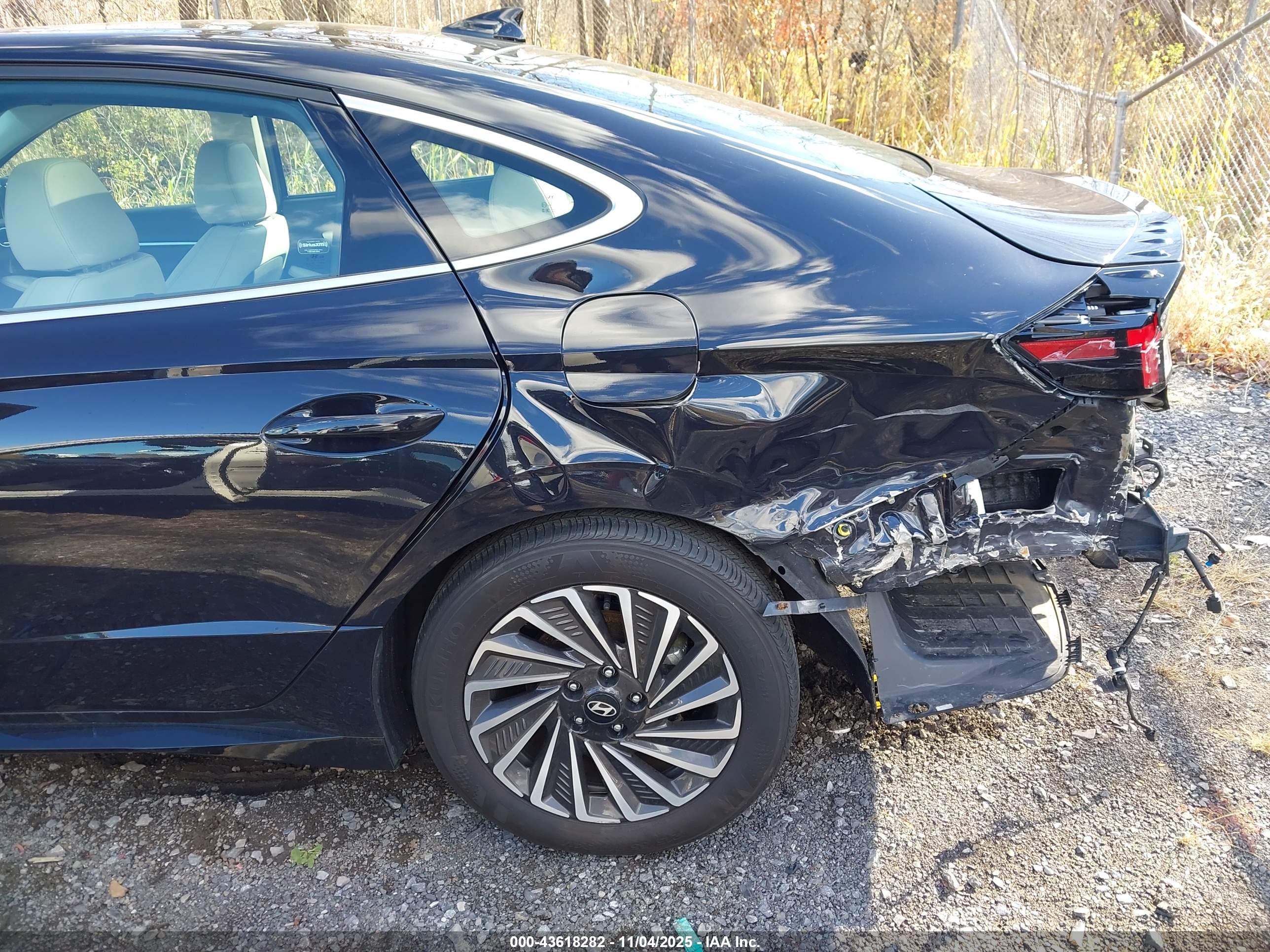 HYUNDAI SONATA image 6