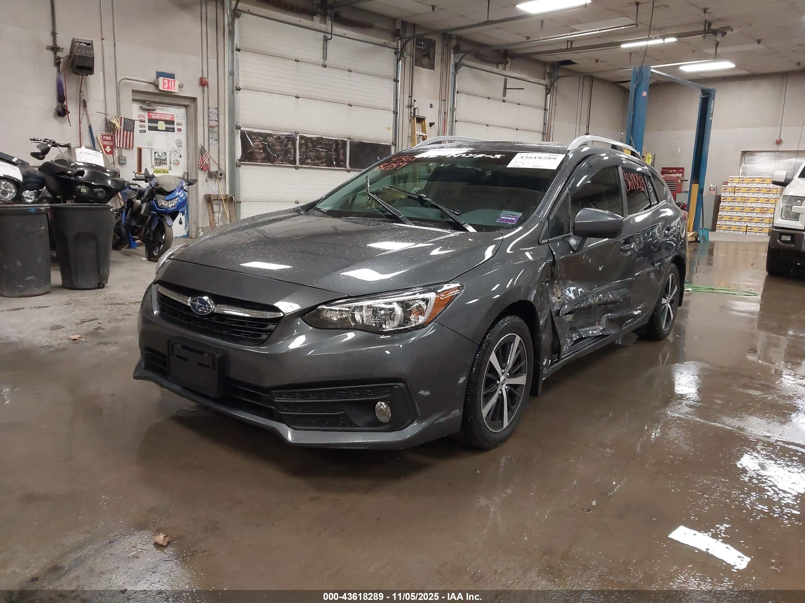 SUBARU IMPREZA image 2