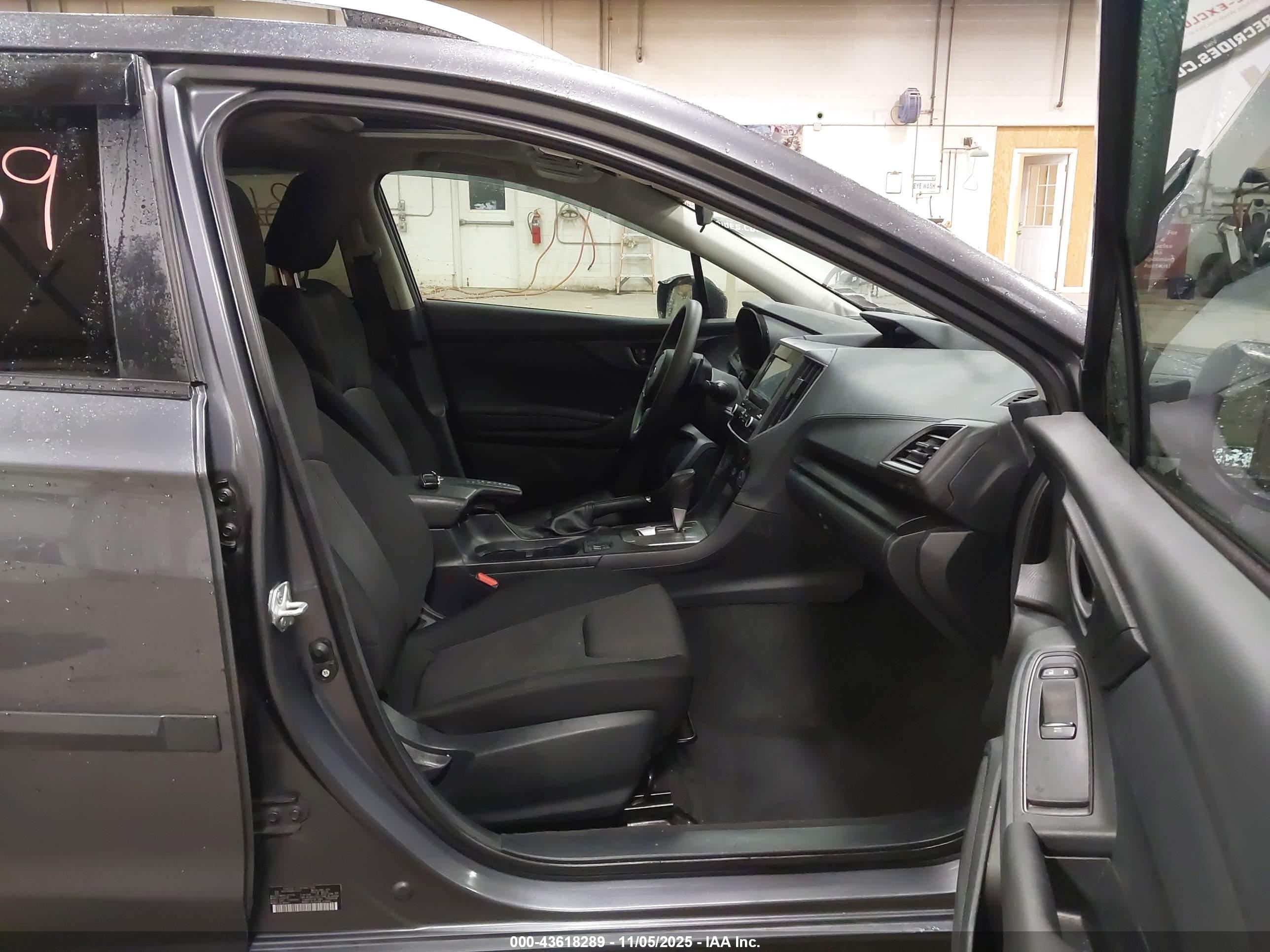 SUBARU IMPREZA image 5