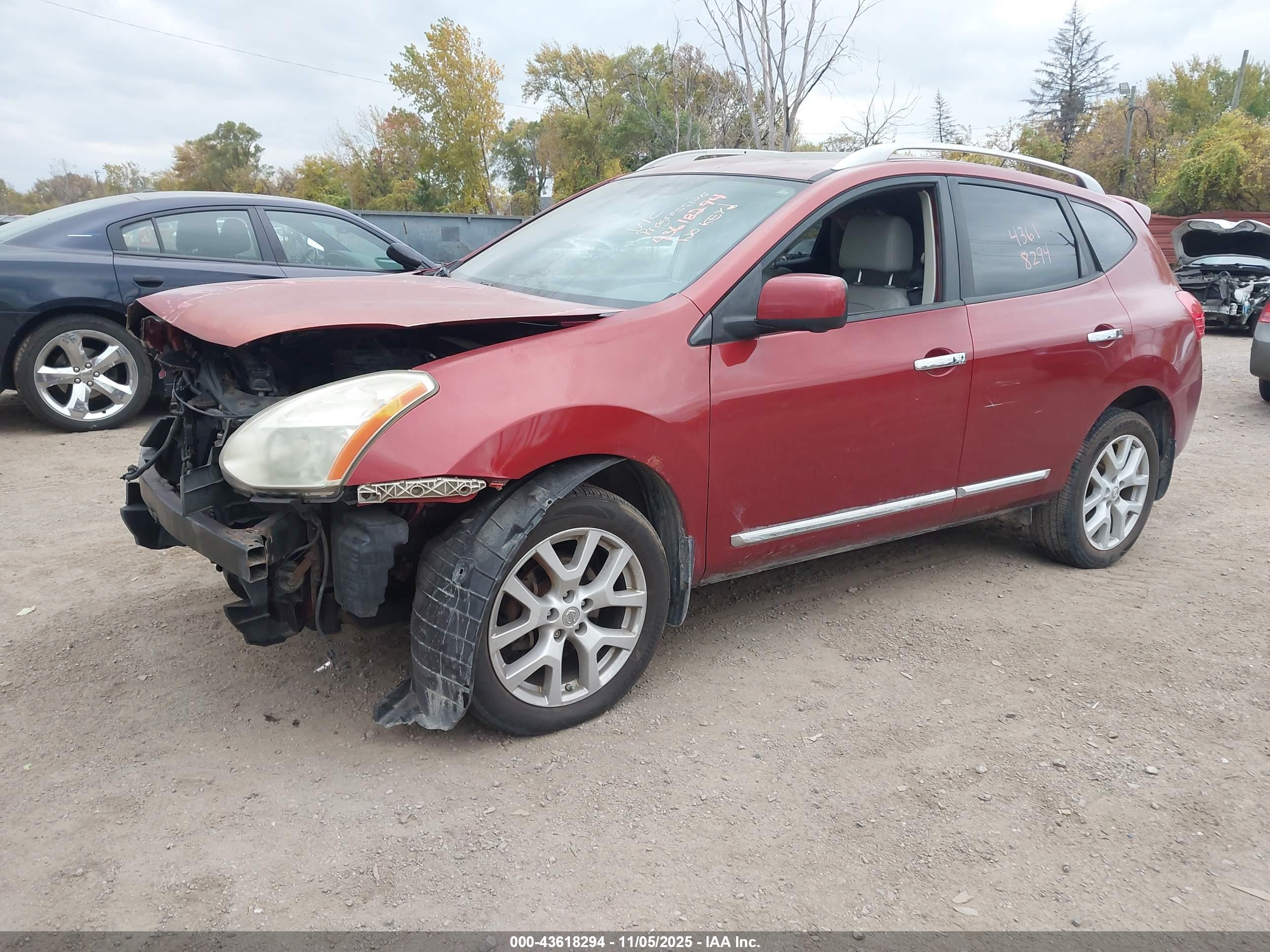 NISSAN ROGUE image 2