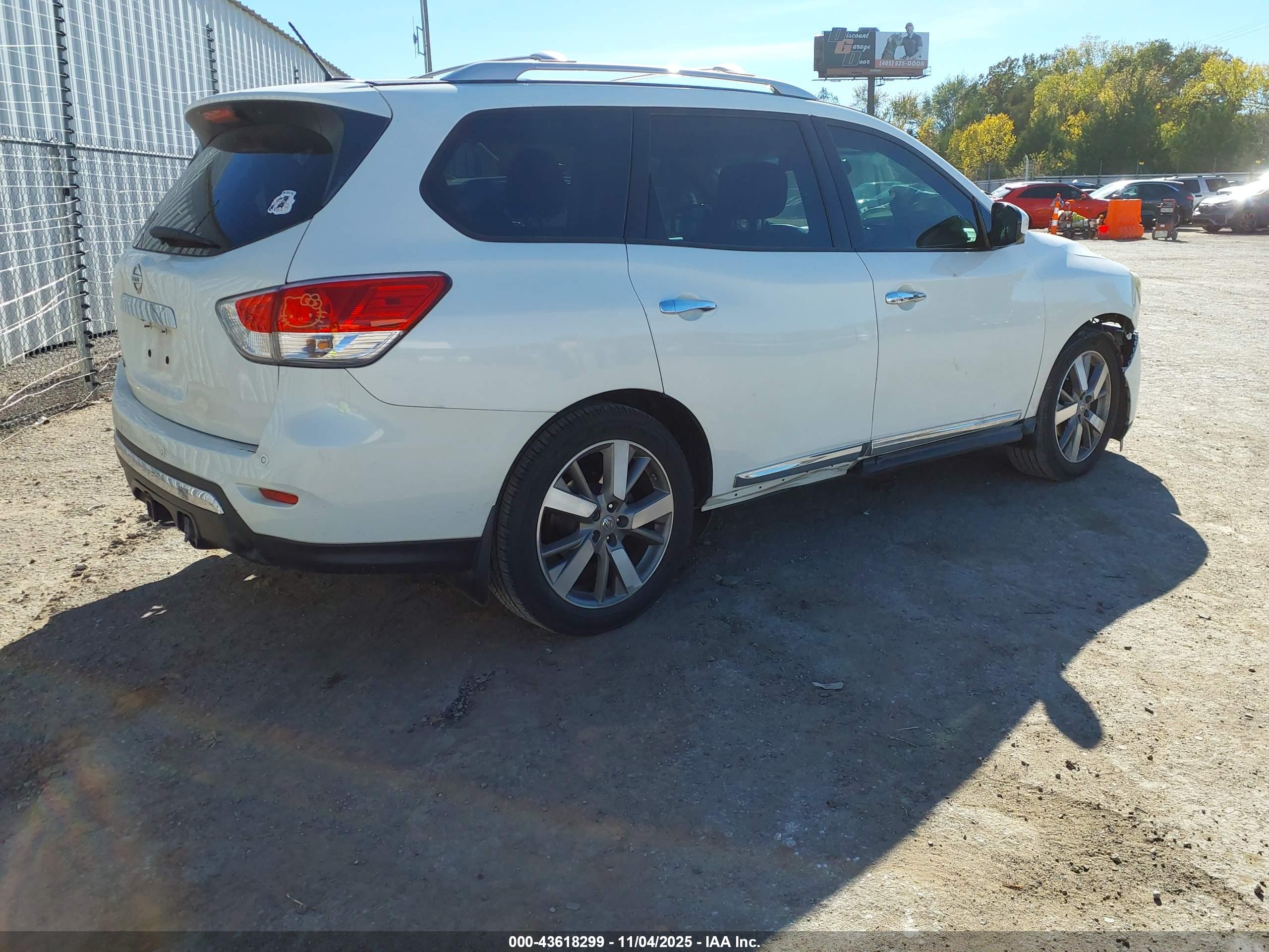 NISSAN PATHFINDER image 4