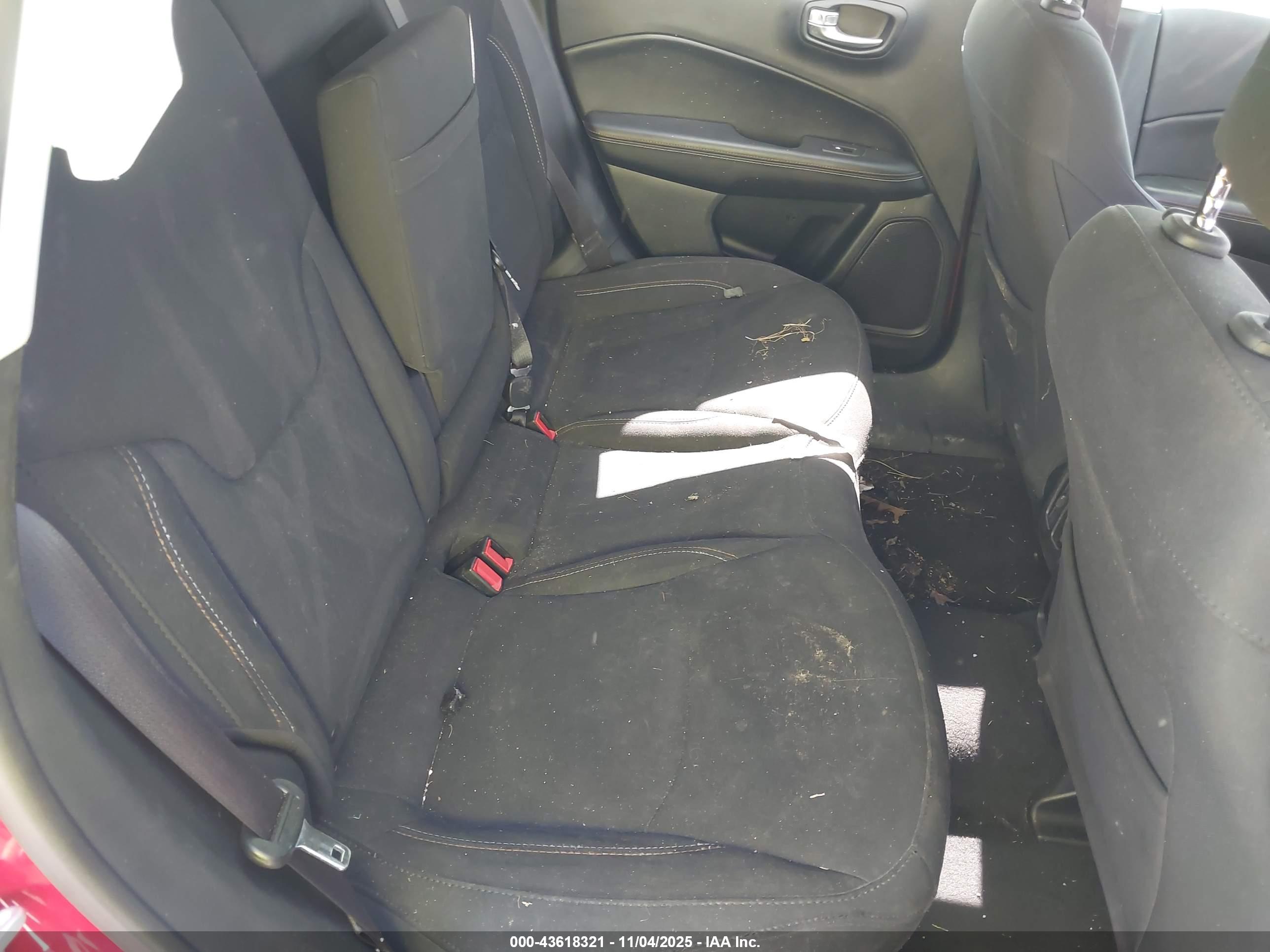JEEP COMPASS image 8