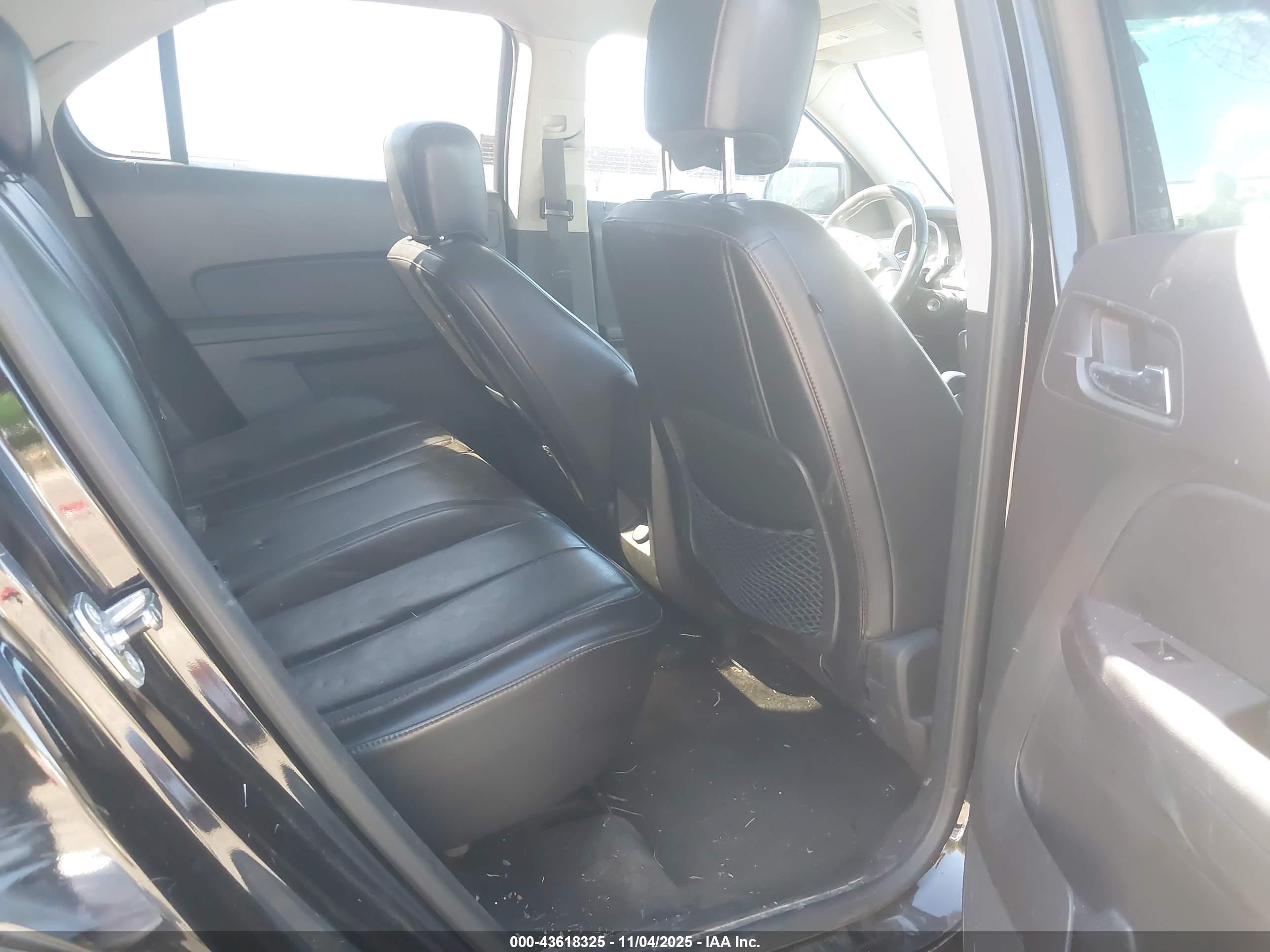 CHEVROLET EQUINOX image 8