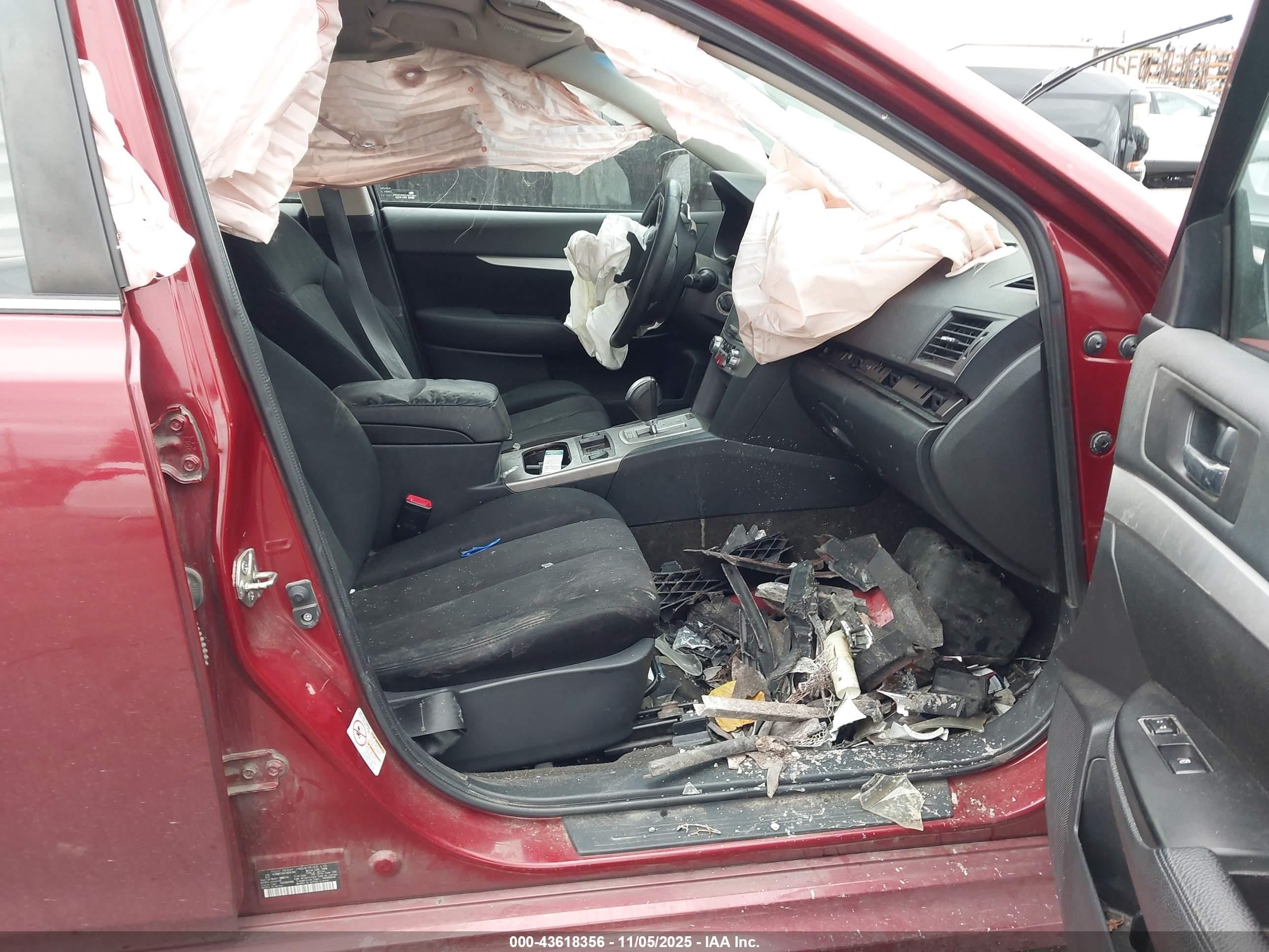 SUBARU LEGACY image 5