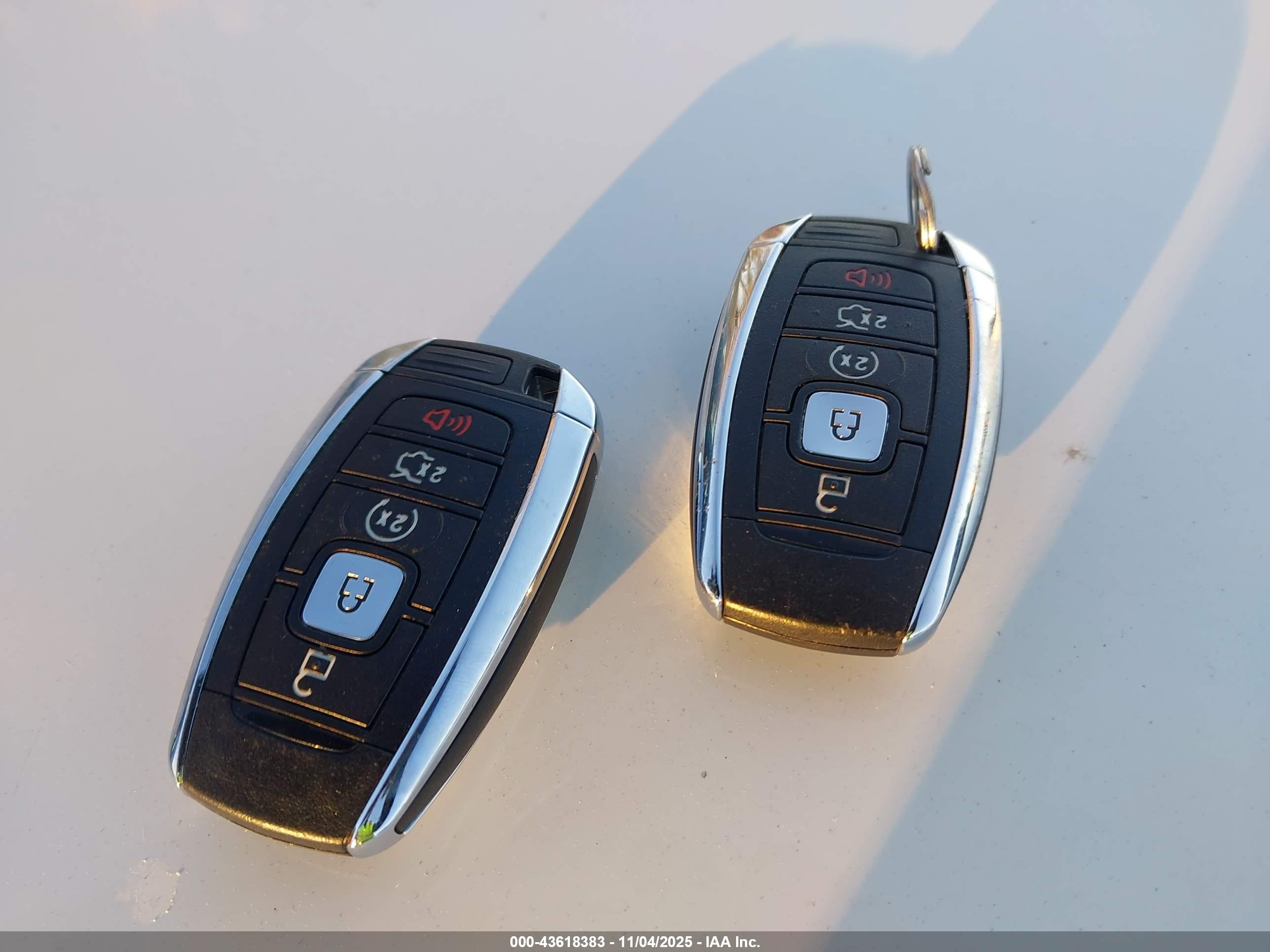 LINCOLN MKZ image 11