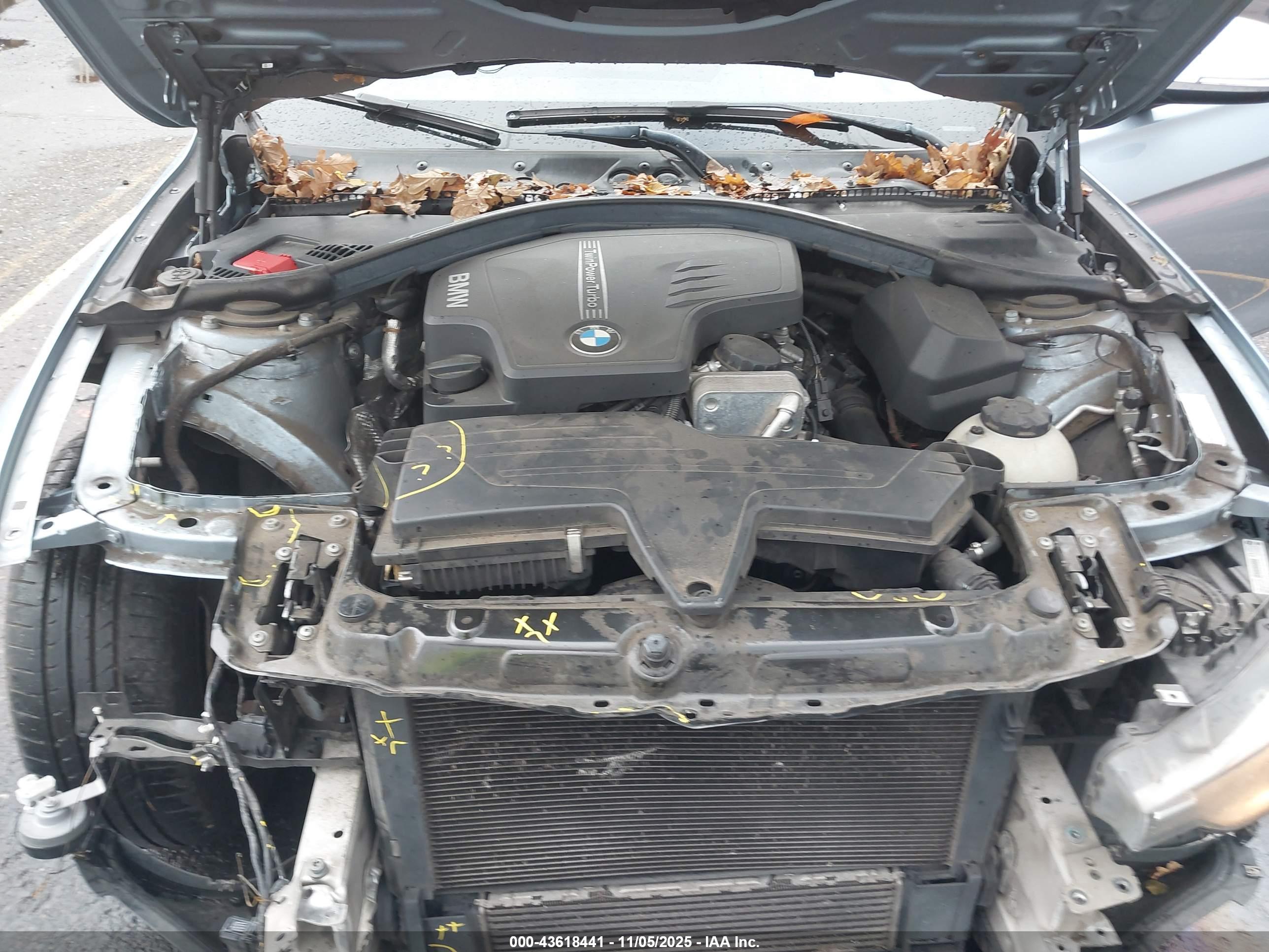 BMW 320I image 10
