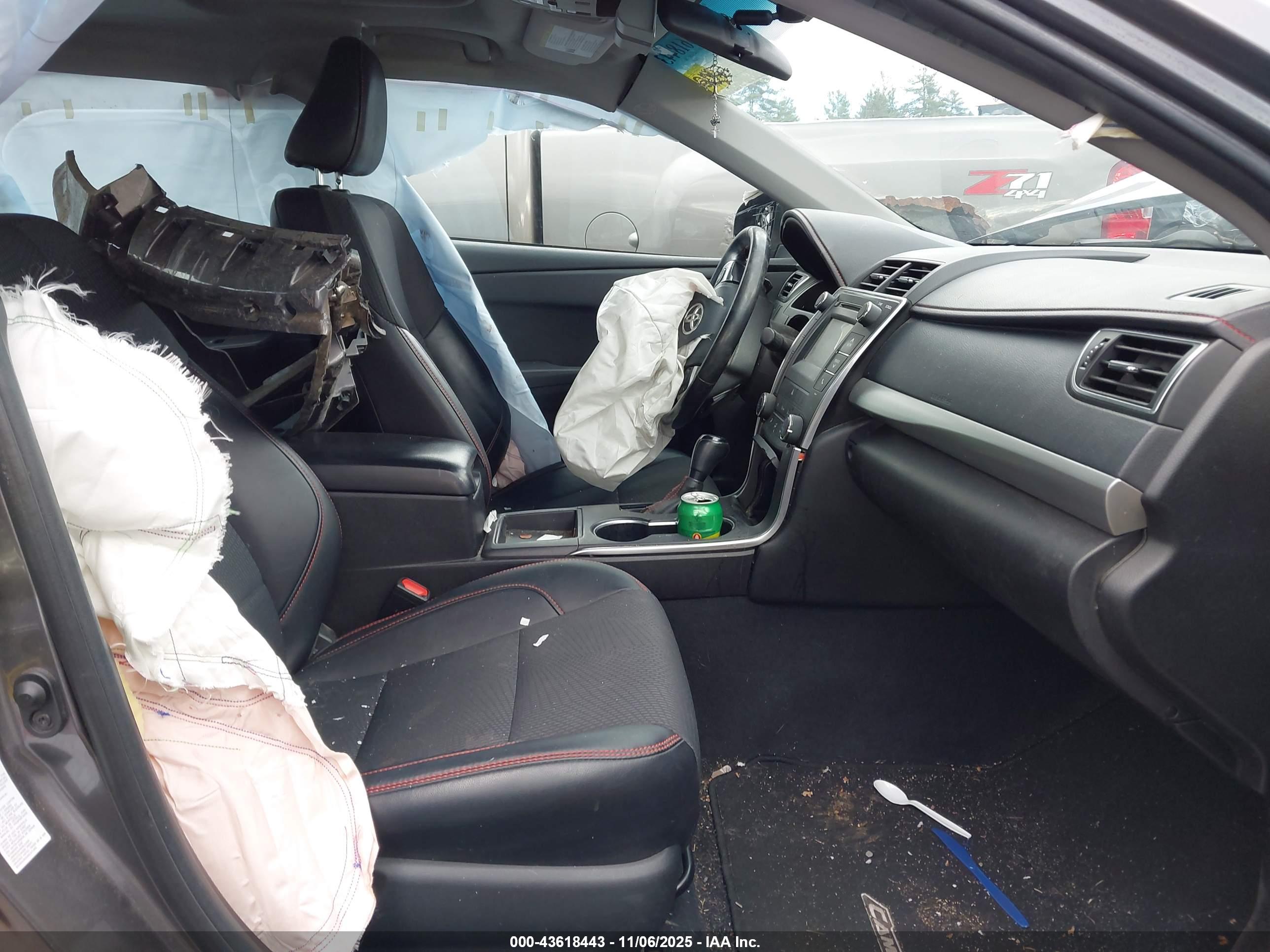 TOYOTA CAMRY image 5