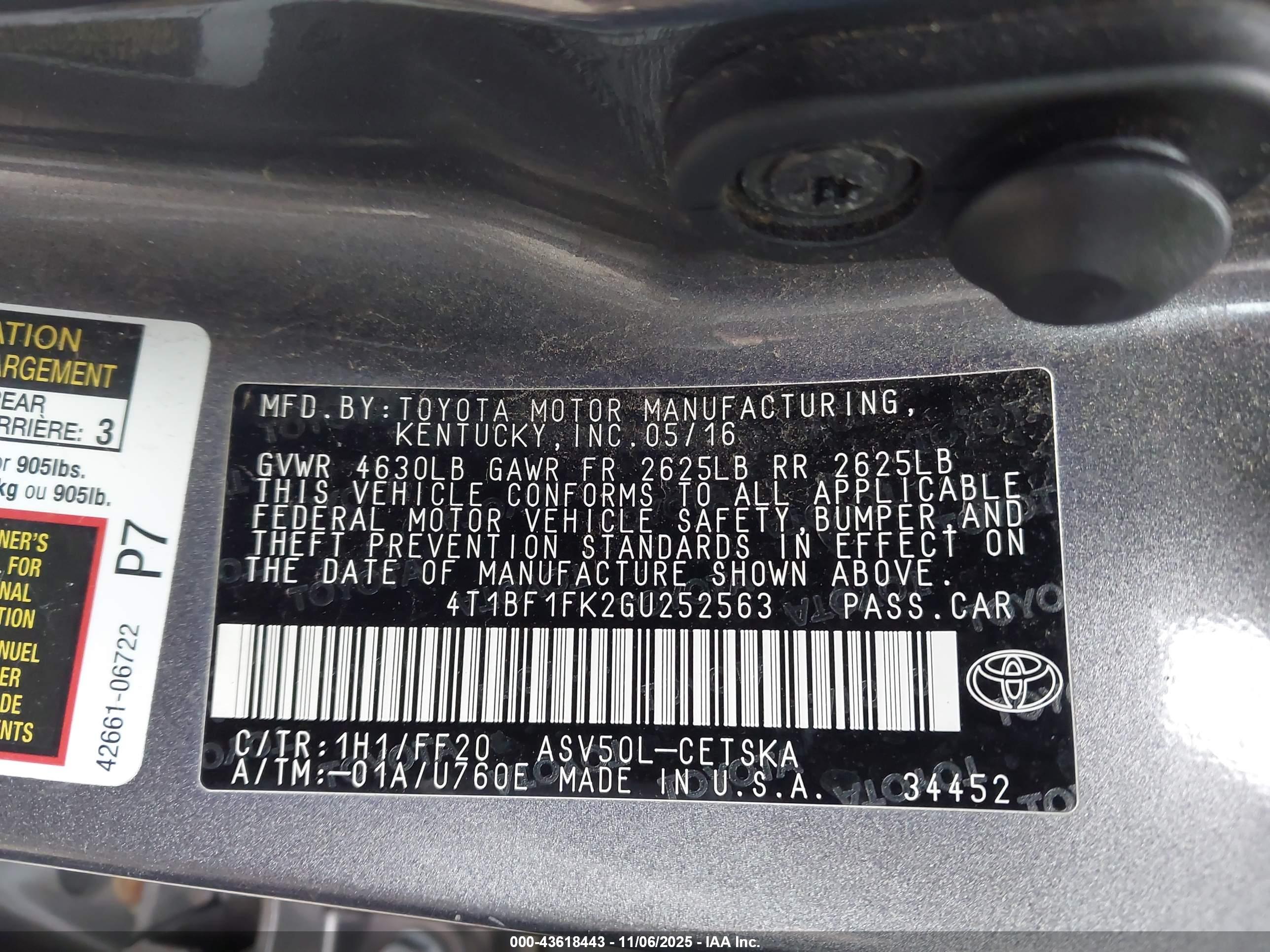 TOYOTA CAMRY image 9