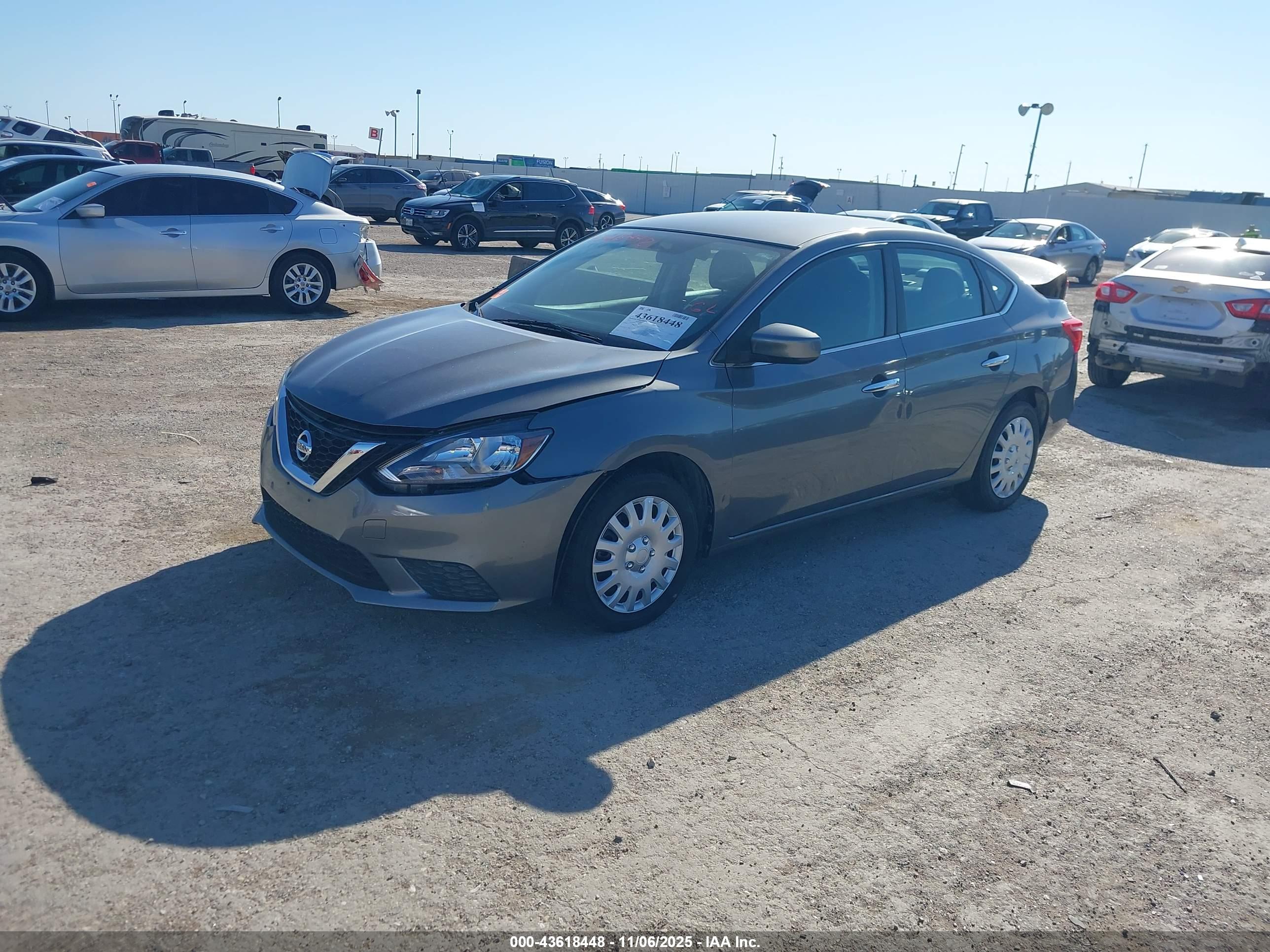 NISSAN SENTRA image 2