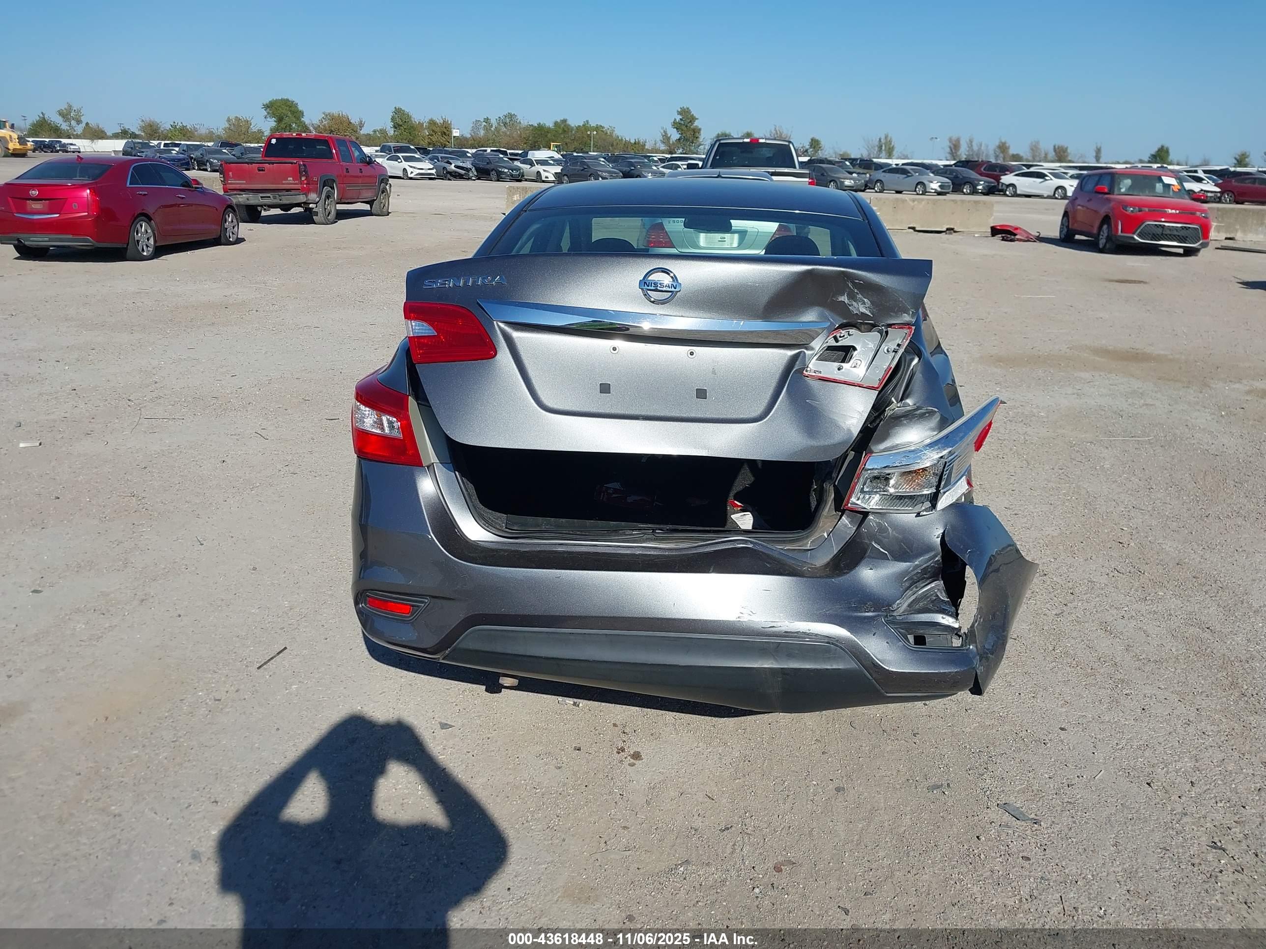NISSAN SENTRA image 6