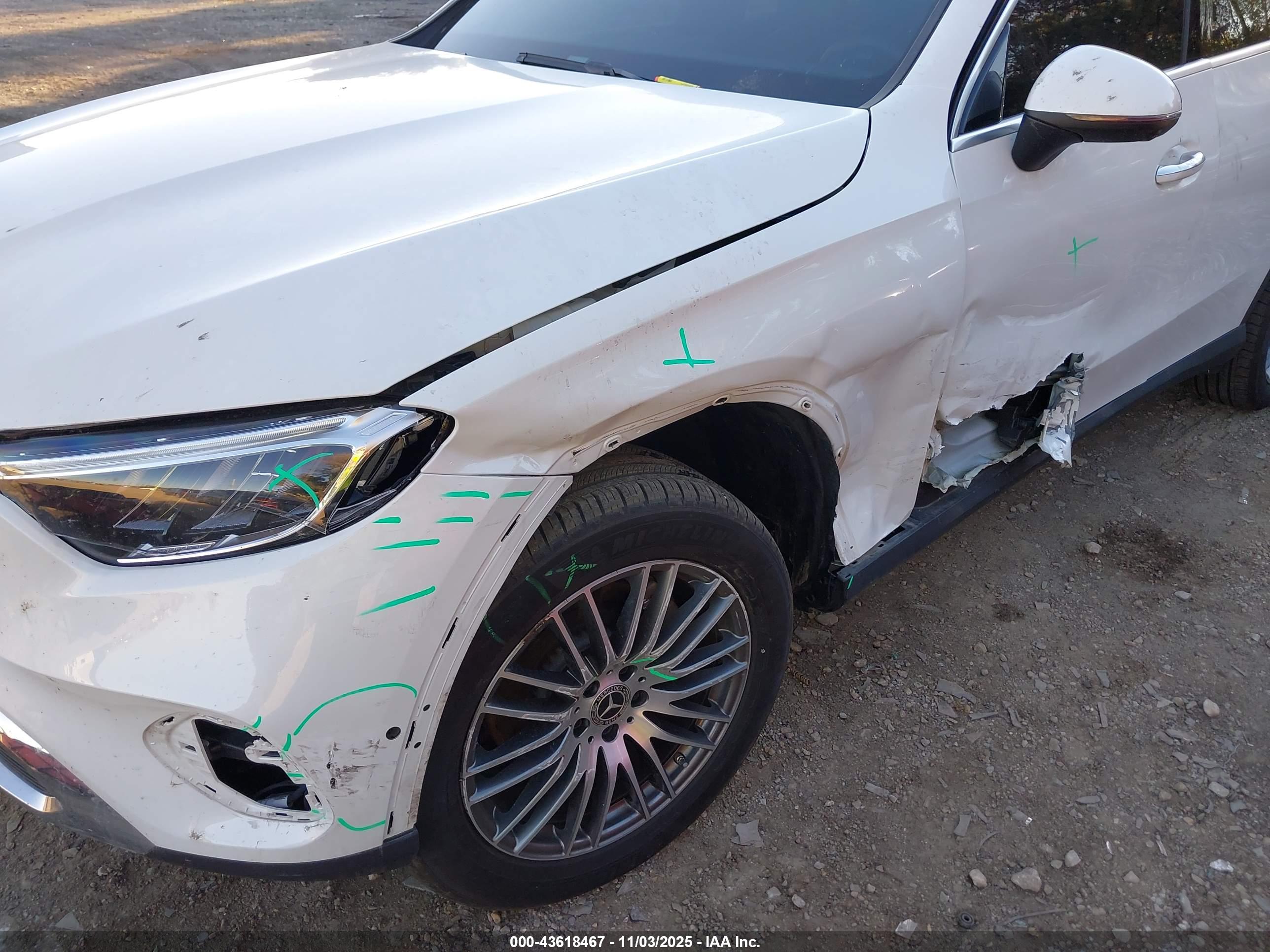 MERCEDES-BENZ GLC image 6