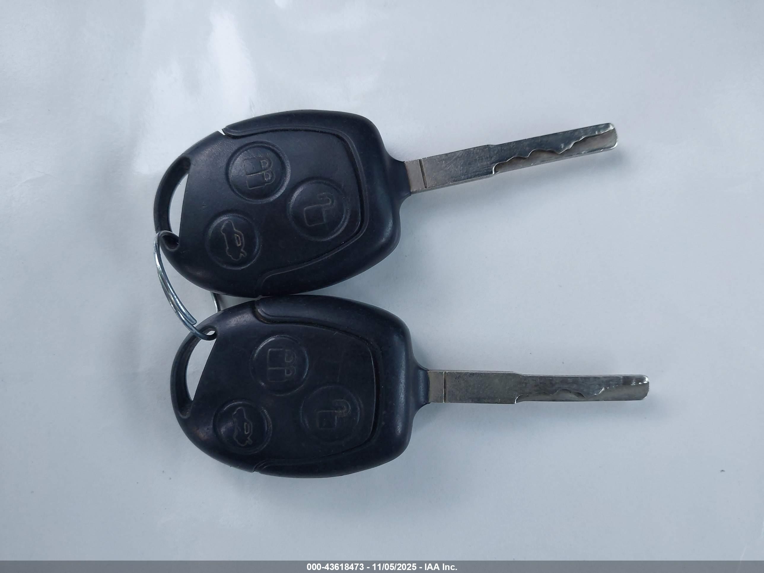 FORD FIESTA image 11