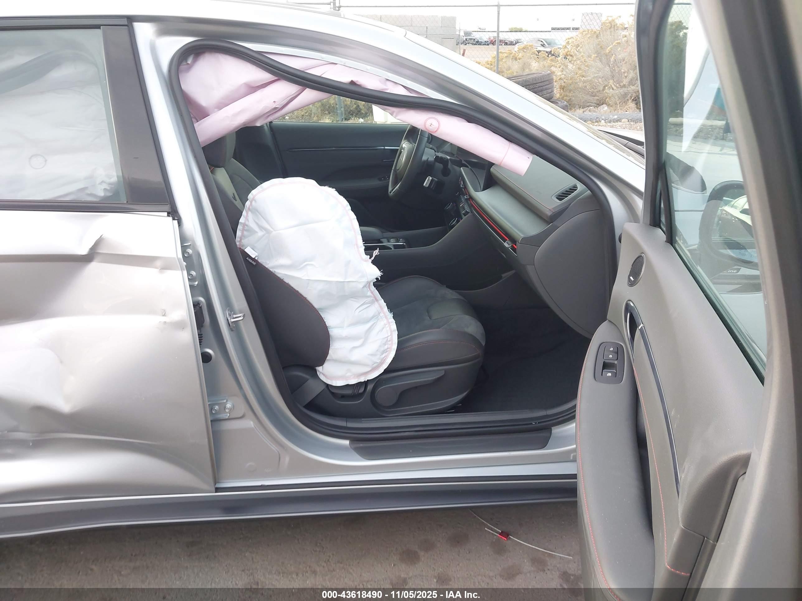 HYUNDAI SONATA image 5