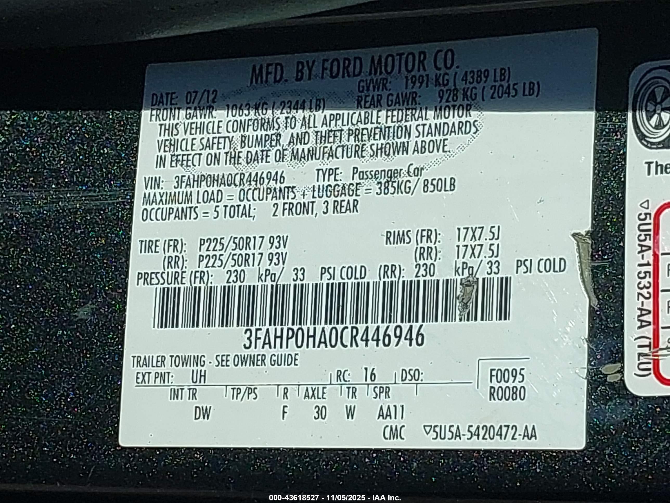 FORD FUSION image 9