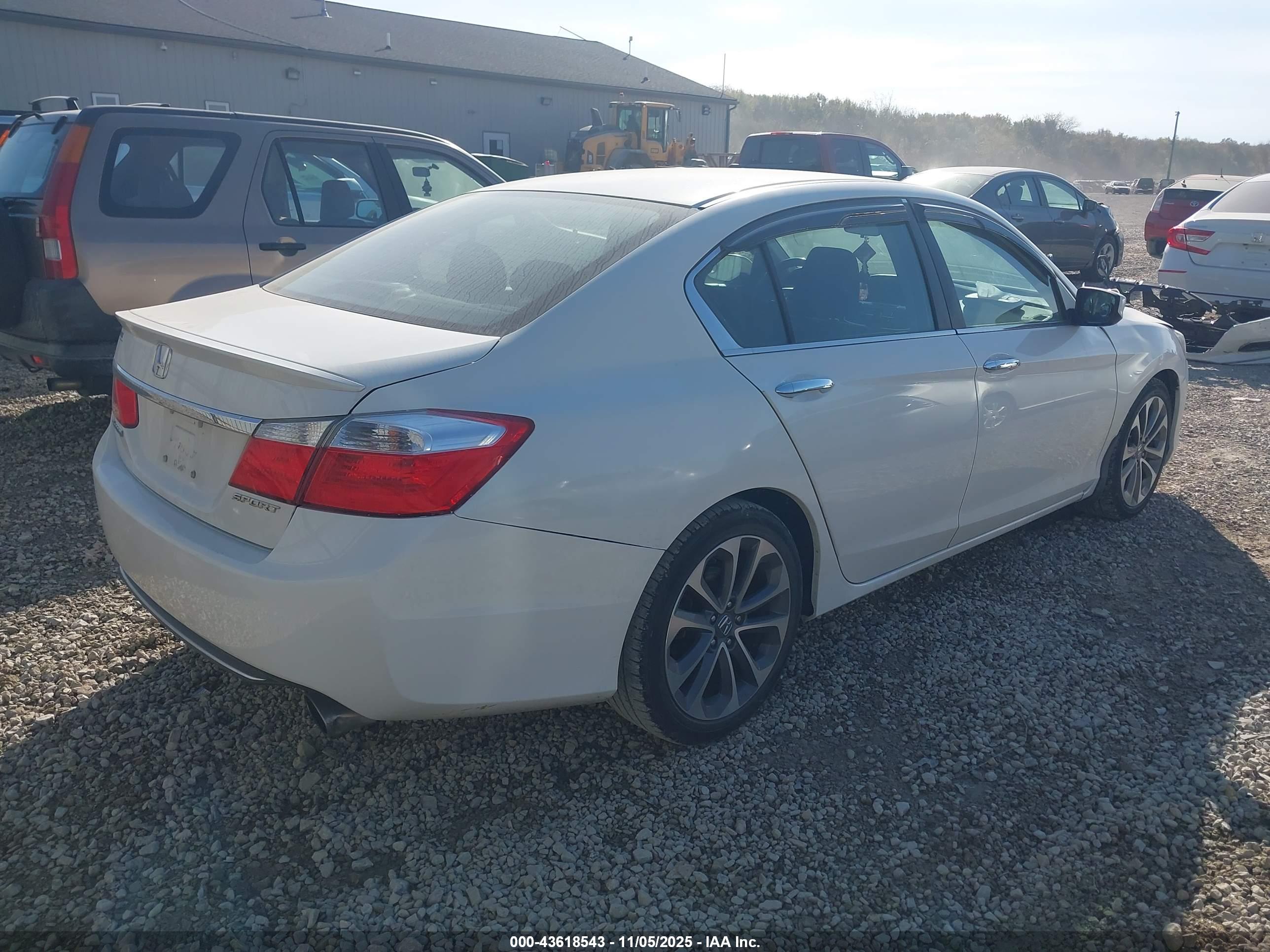 HONDA ACCORD image 4