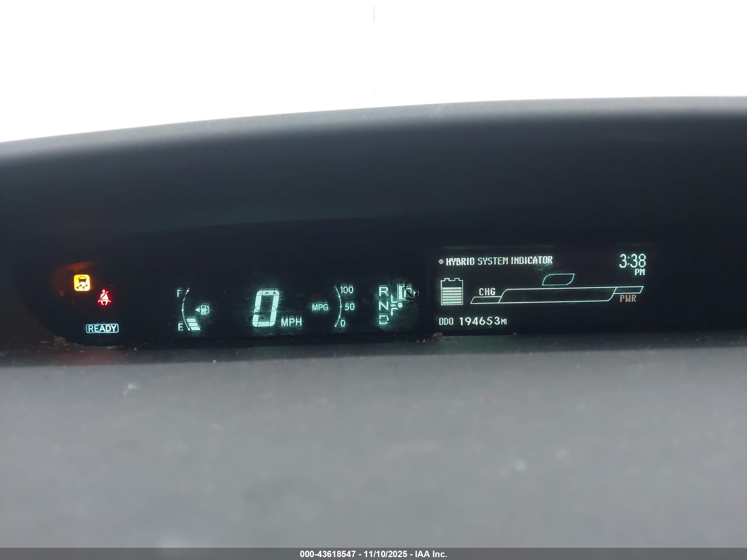 TOYOTA PRIUS image 7
