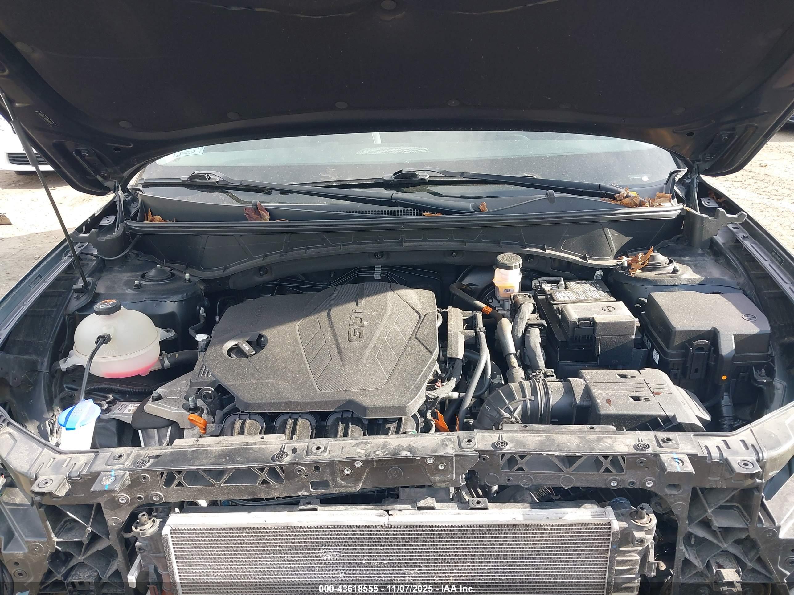 HYUNDAI TUCSON image 10