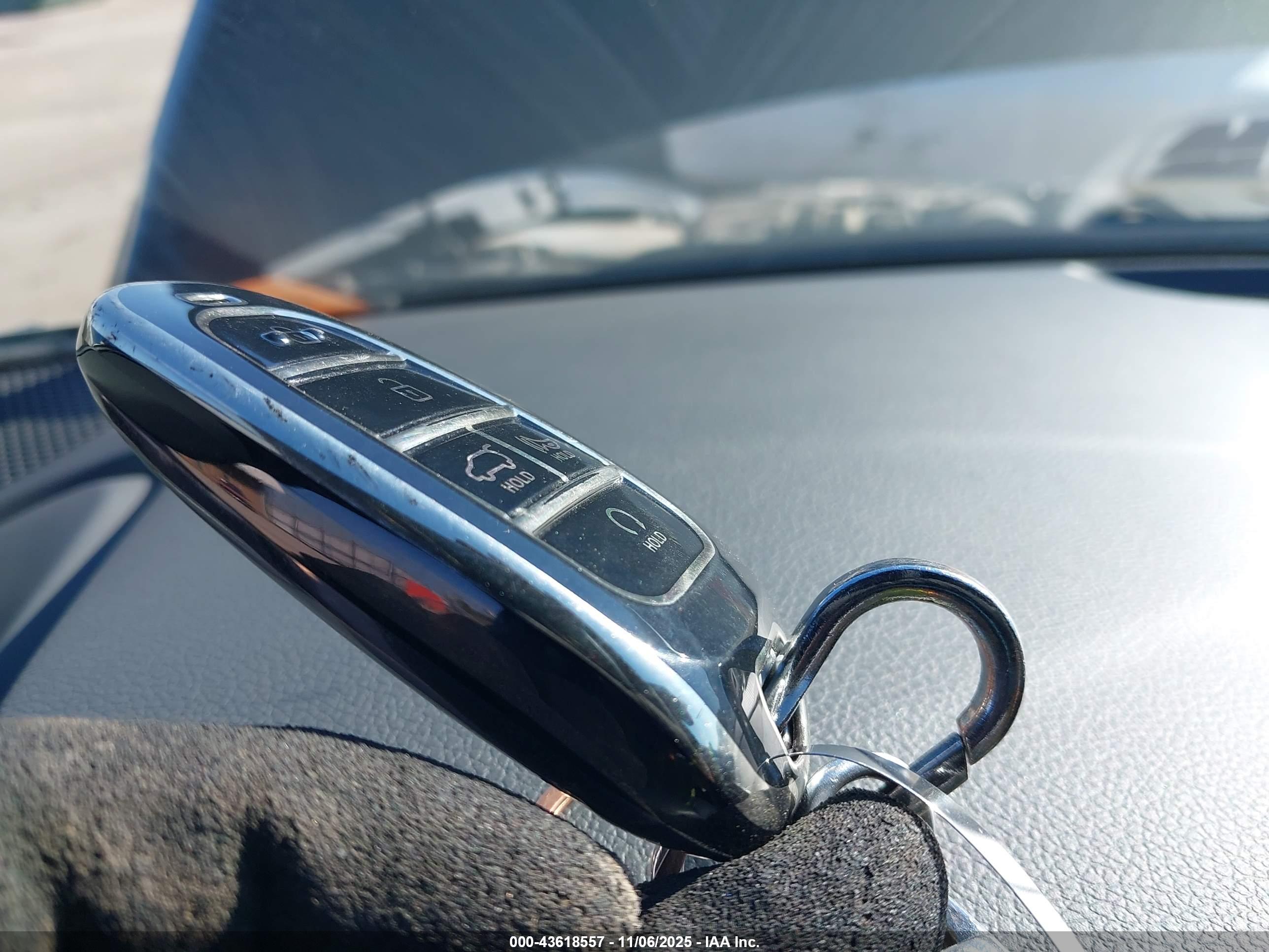 HYUNDAI SONATA image 11