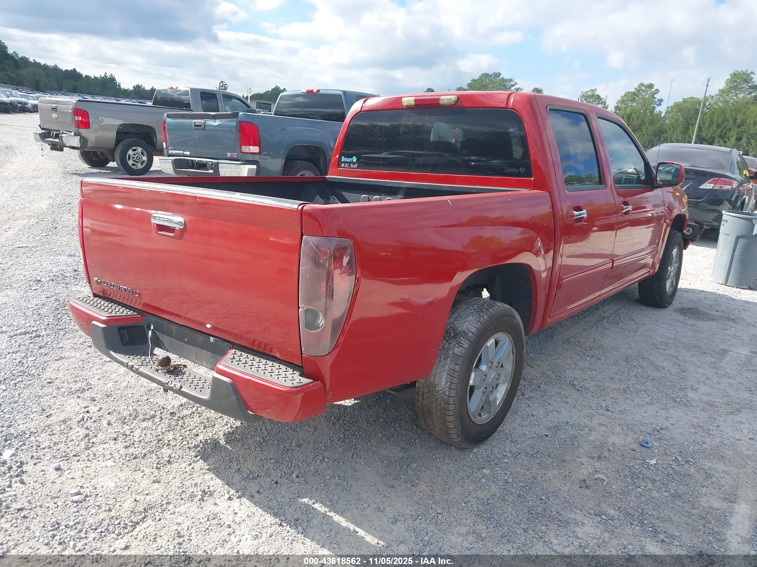 CHEVROLET COLORADO image 4