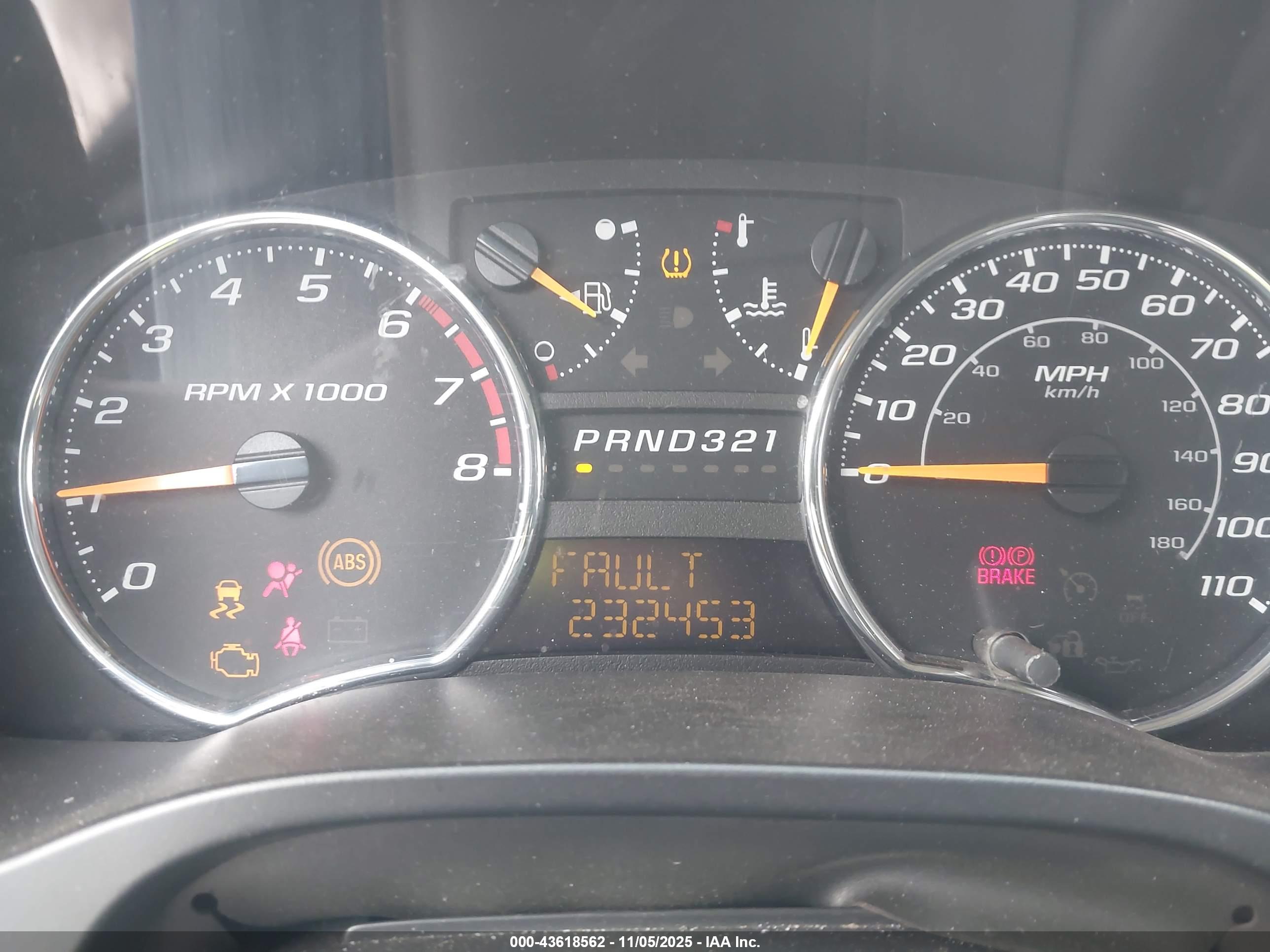 CHEVROLET COLORADO image 7