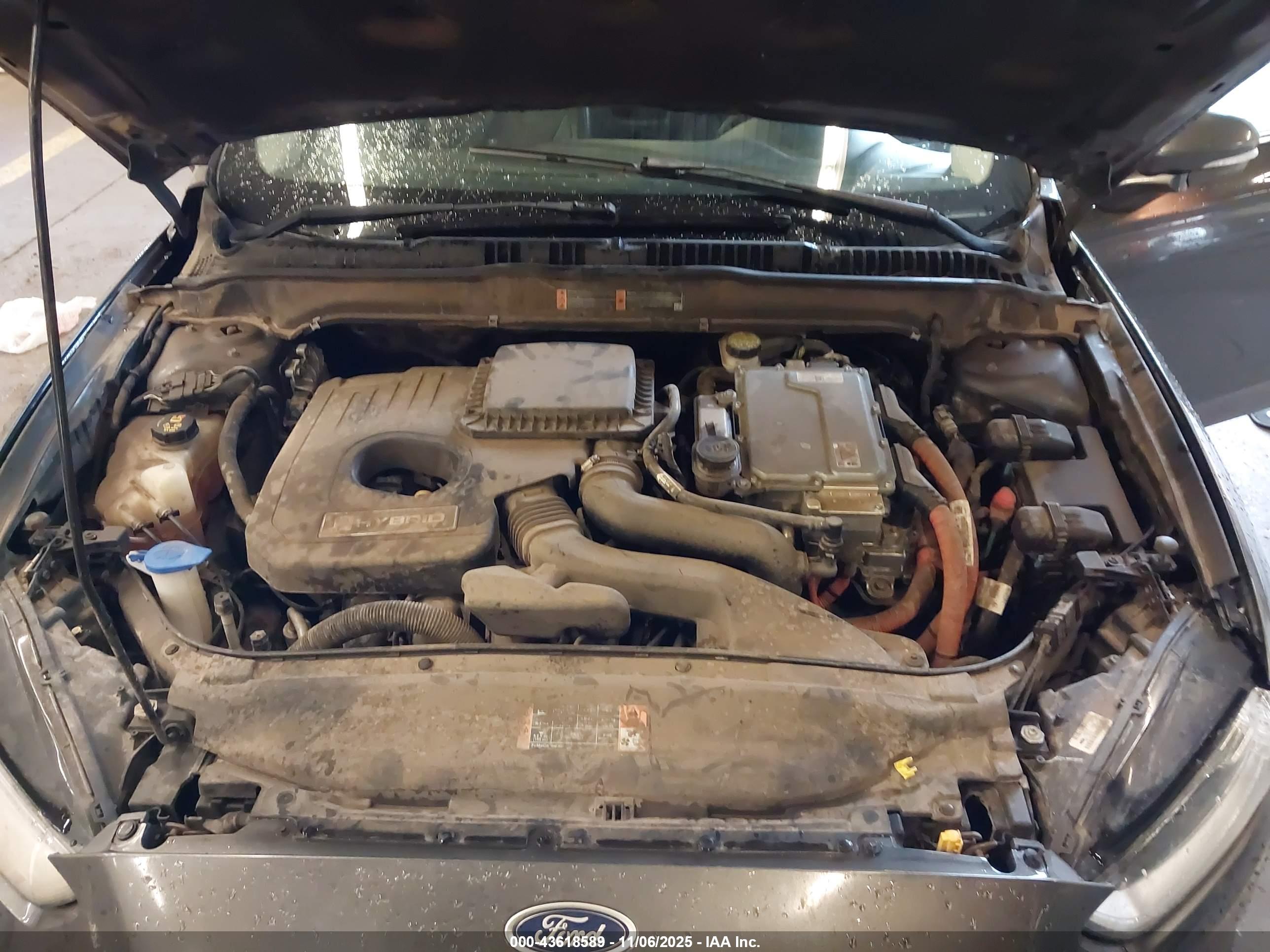 FORD FUSION image 10