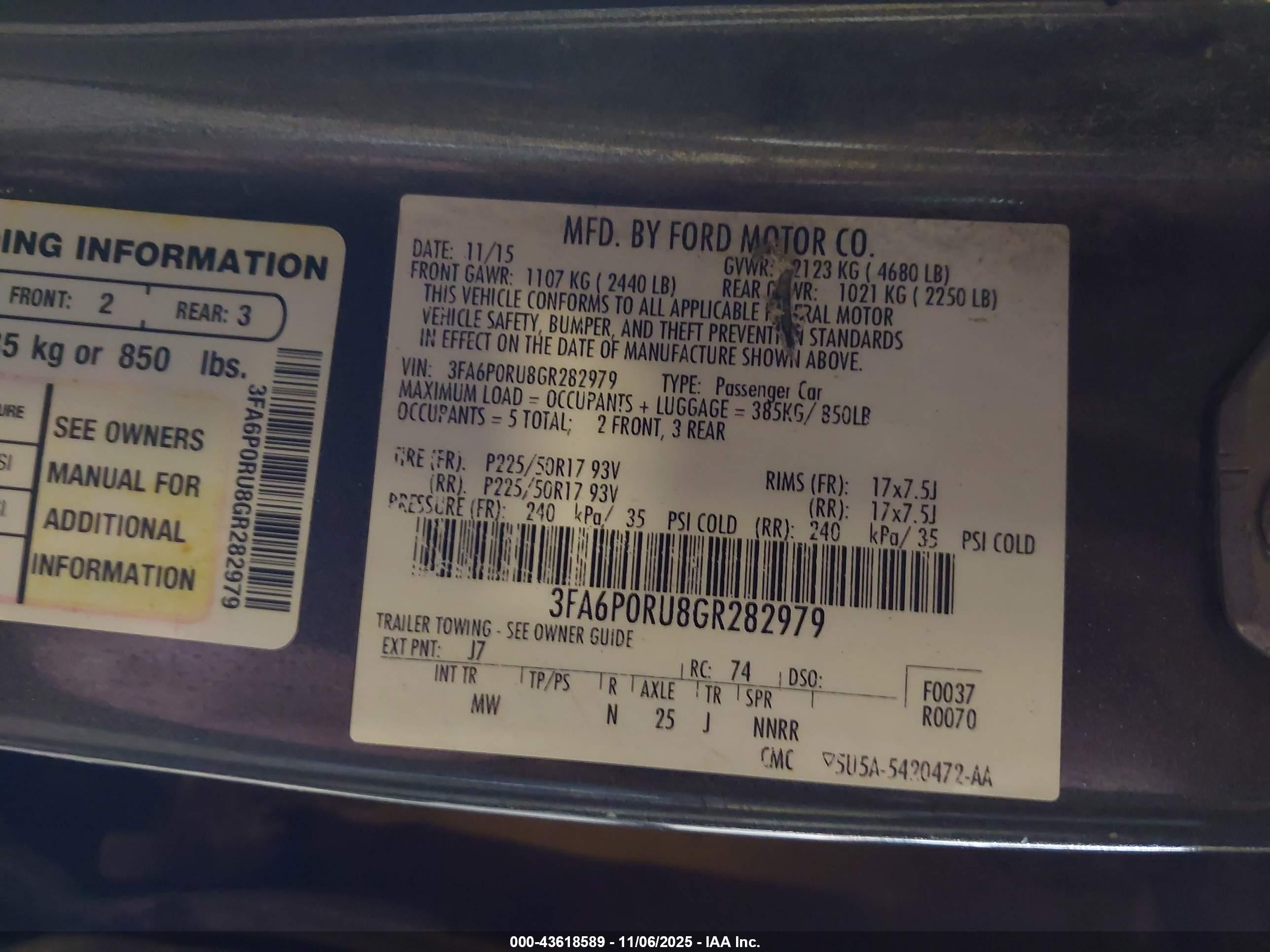 FORD FUSION image 9