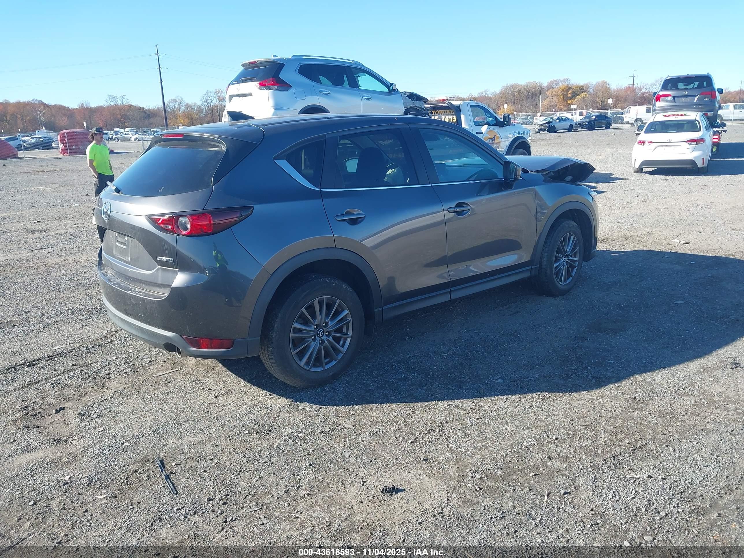 MAZDA CX-5 image 4