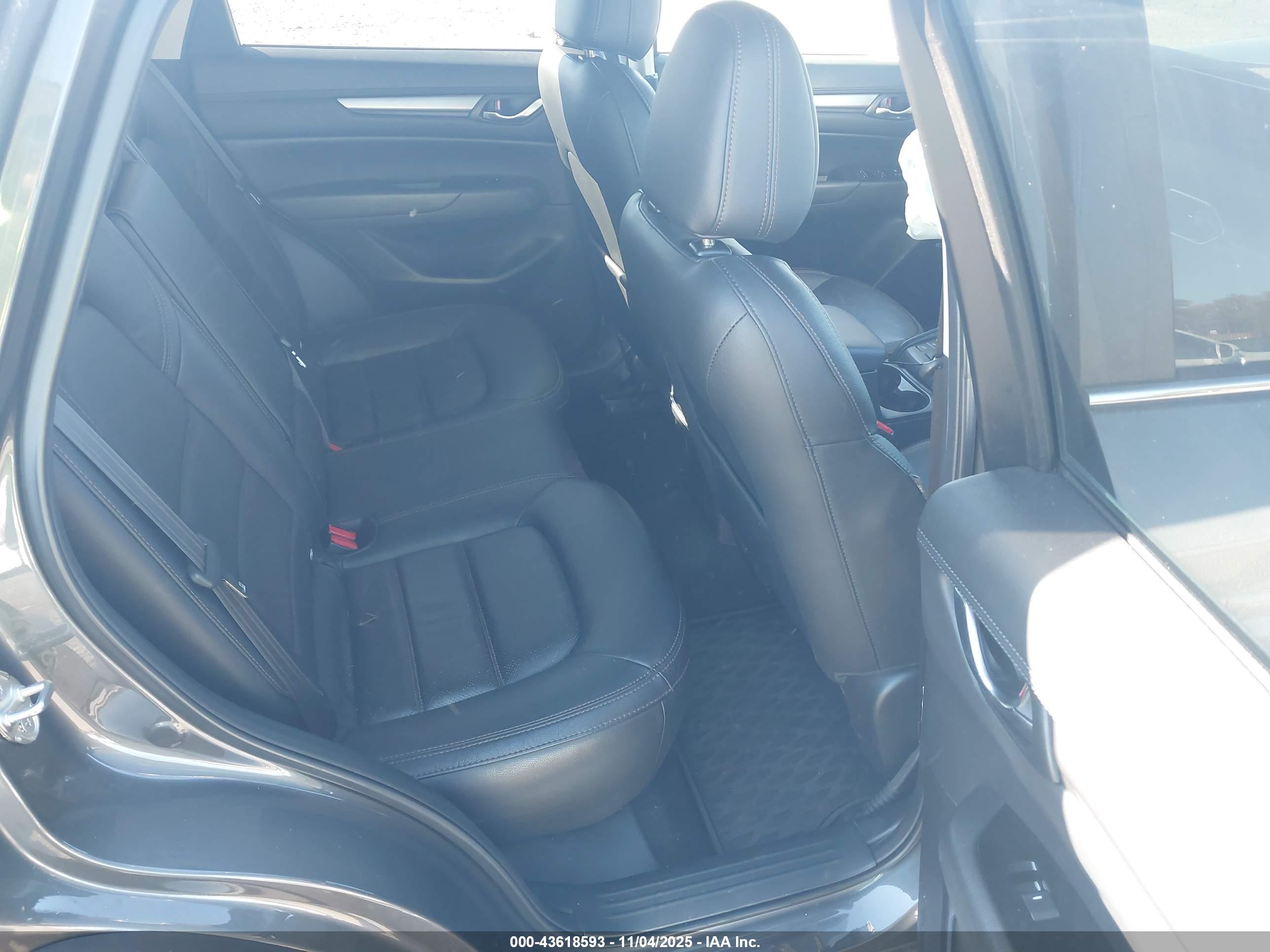 MAZDA CX-5 image 8