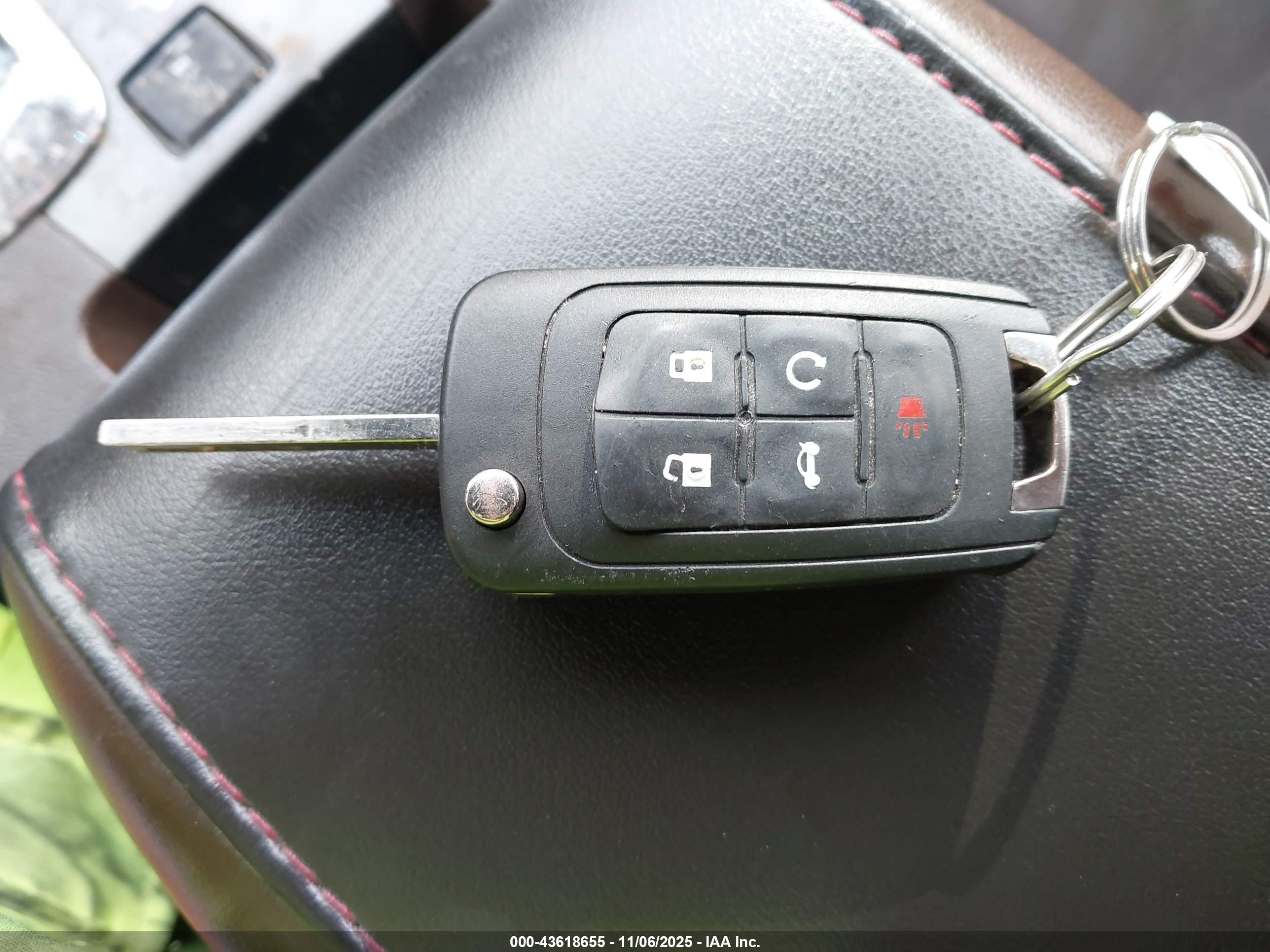 CHEVROLET EQUINOX image 11