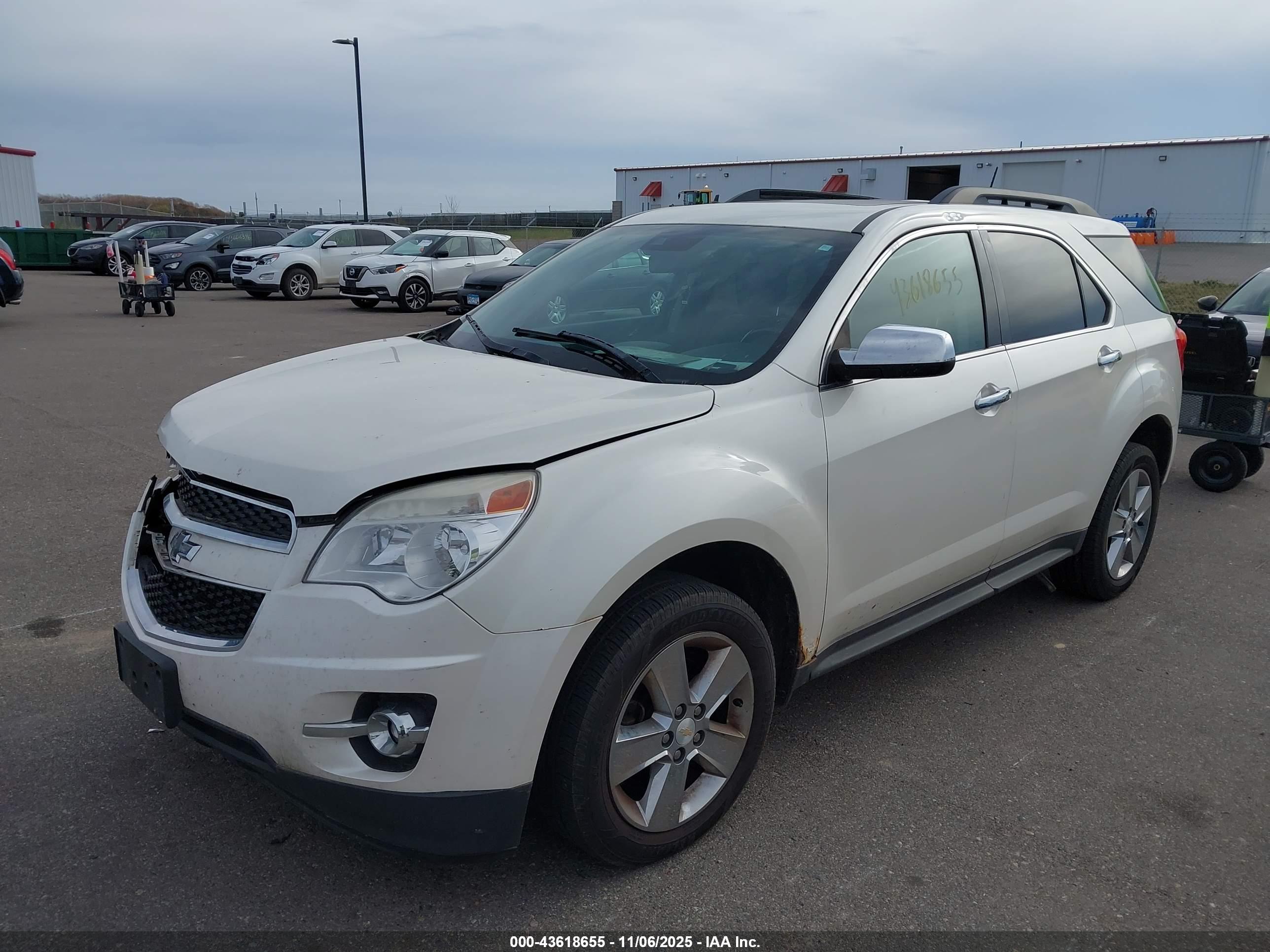 CHEVROLET EQUINOX image 2