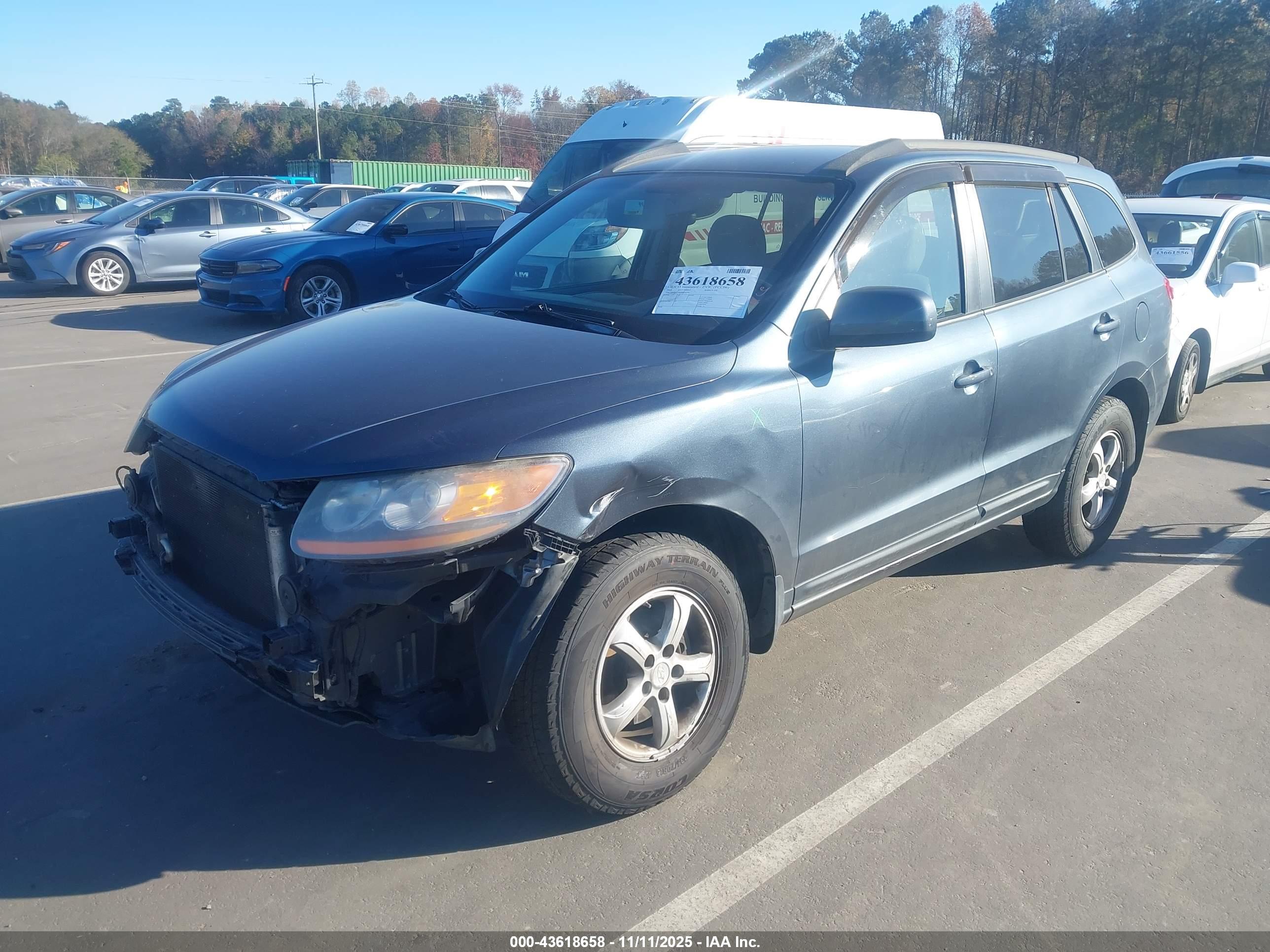 HYUNDAI SANTA image 2