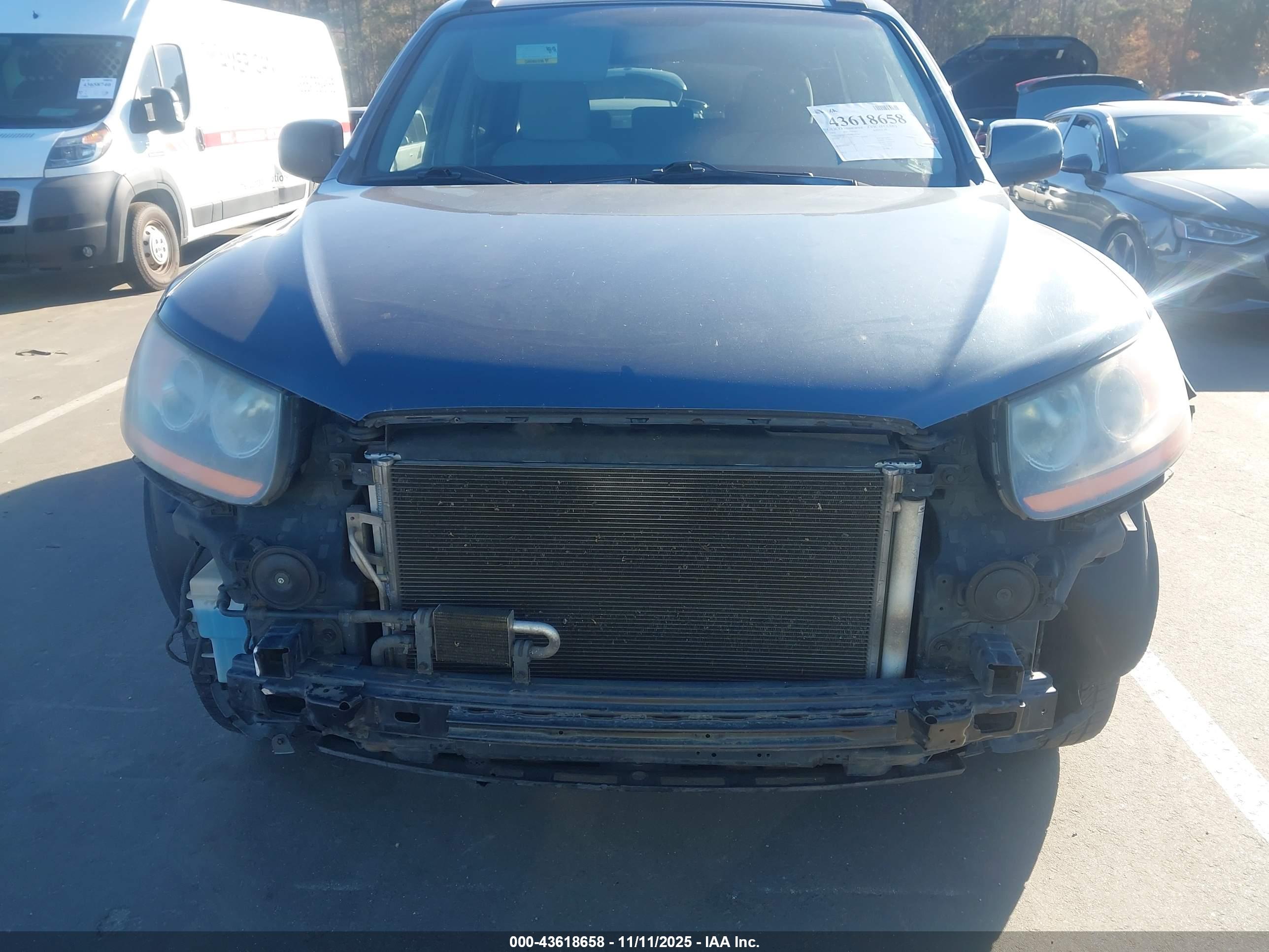 HYUNDAI SANTA image 6