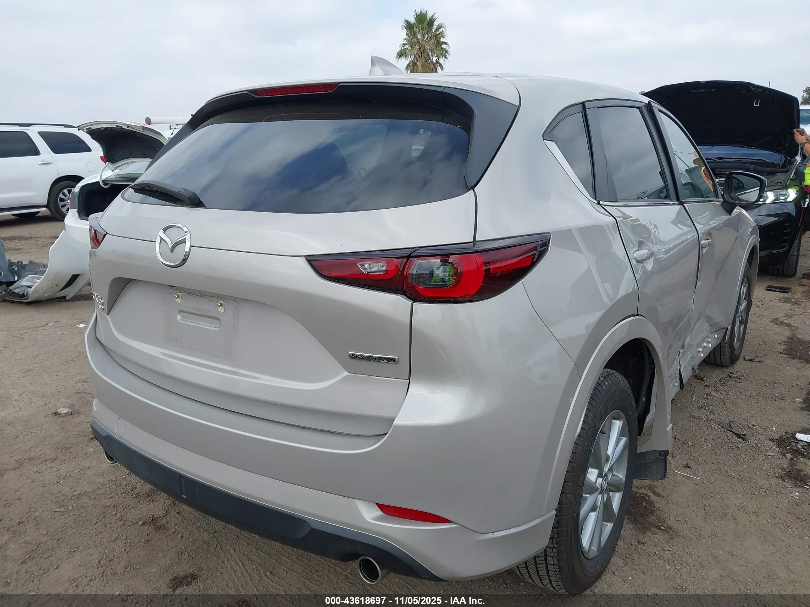 MAZDA CX-5 image 4