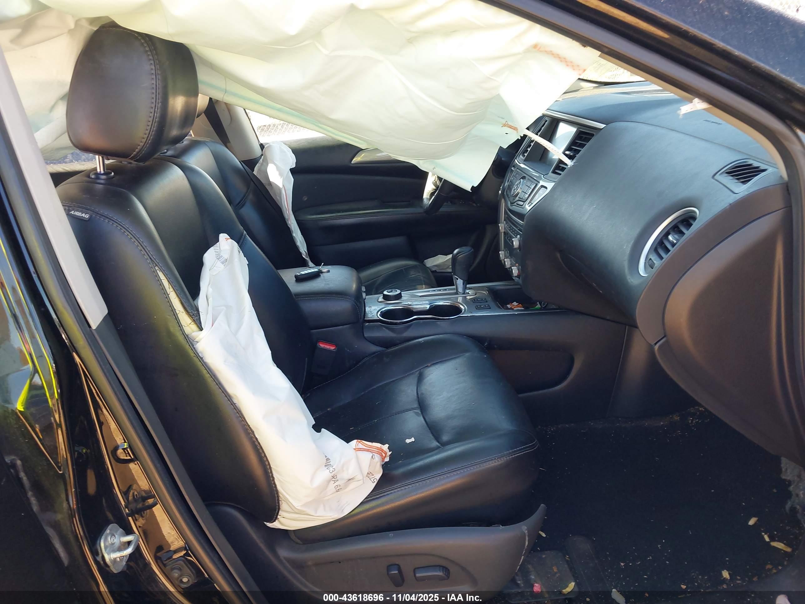 NISSAN PATHFINDER image 5