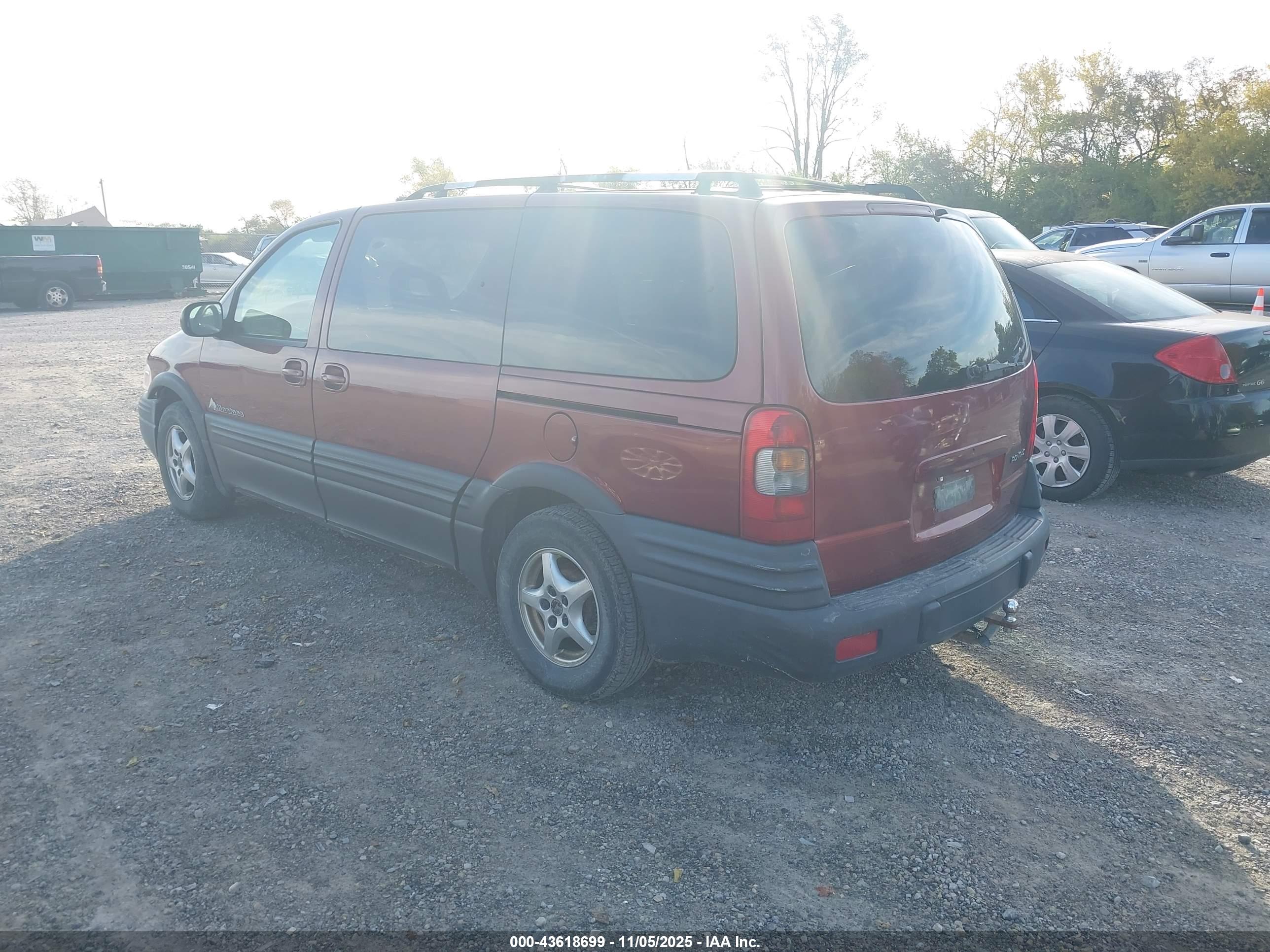PONTIAC MONTANA image 3