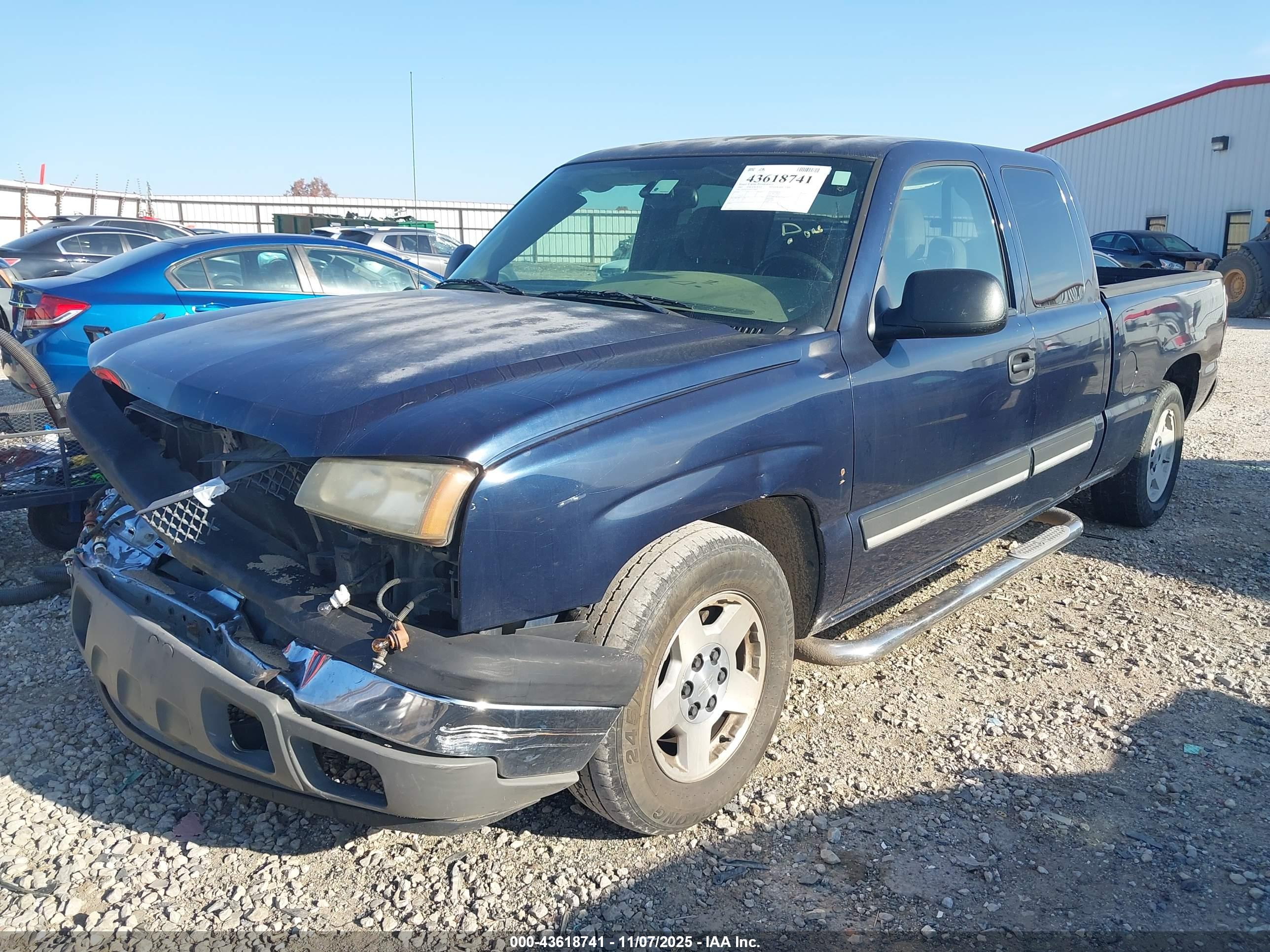 CHEVROLET SILVERADO image 2