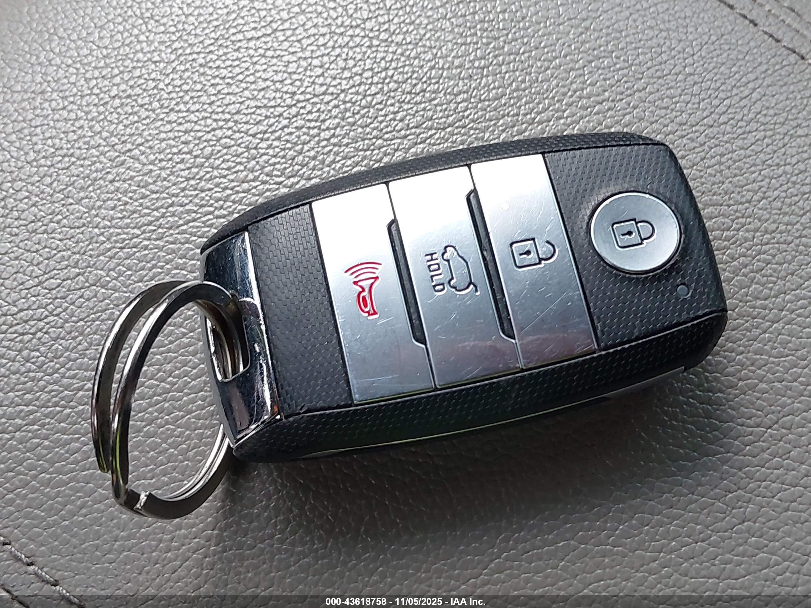 KIA SPORTAGE image 11