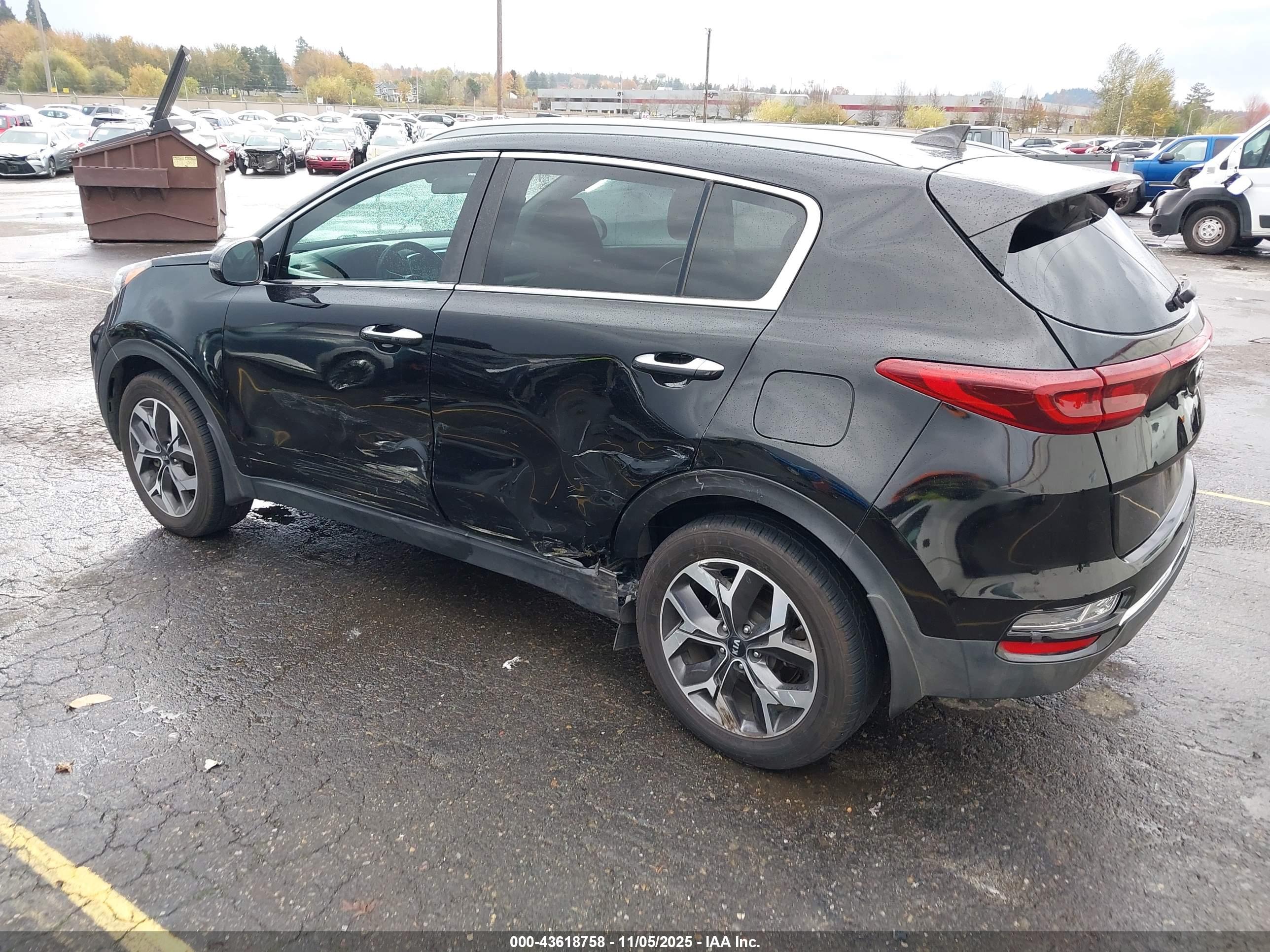 KIA SPORTAGE image 3
