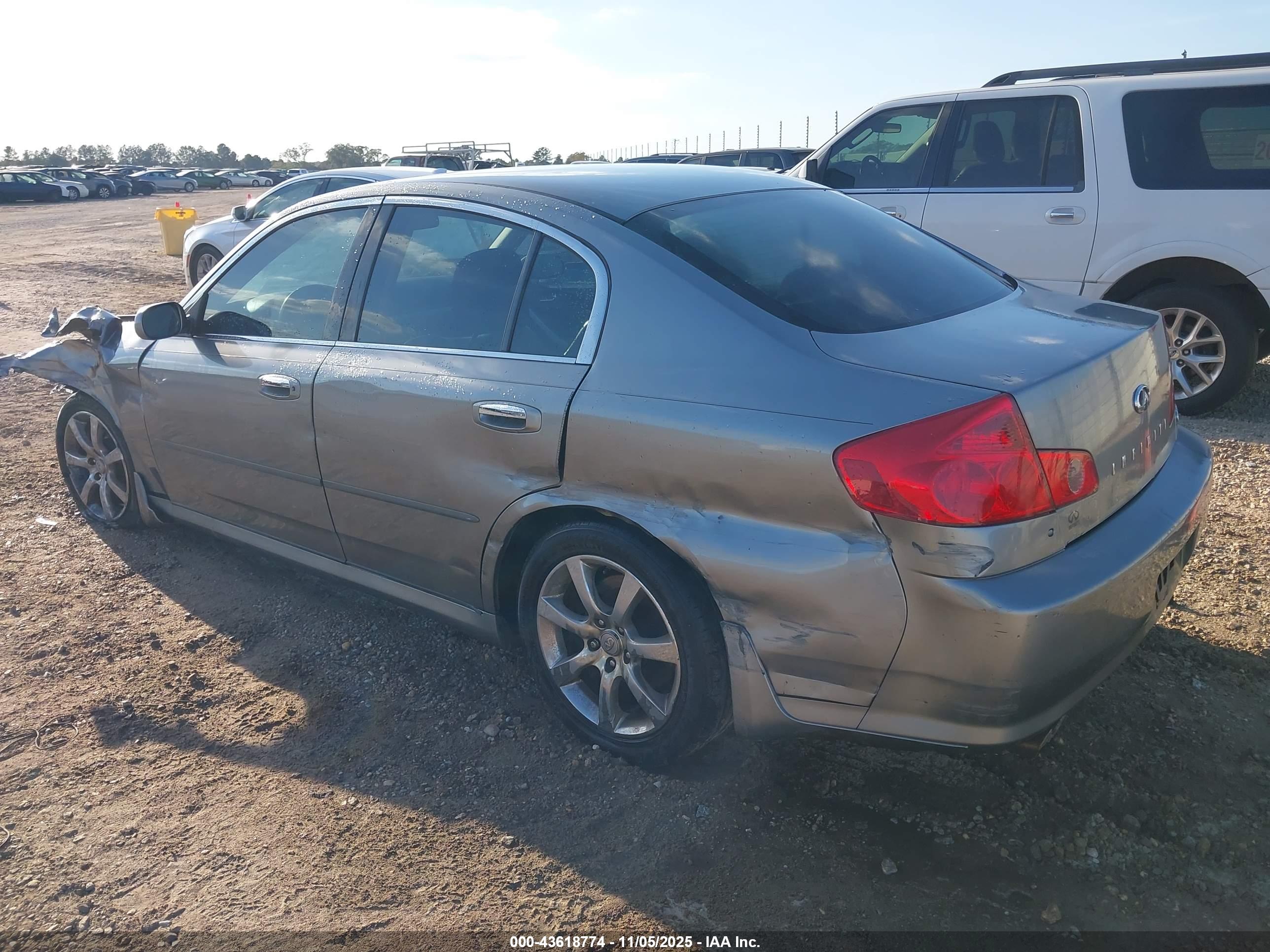 INFINITI G35 image 3