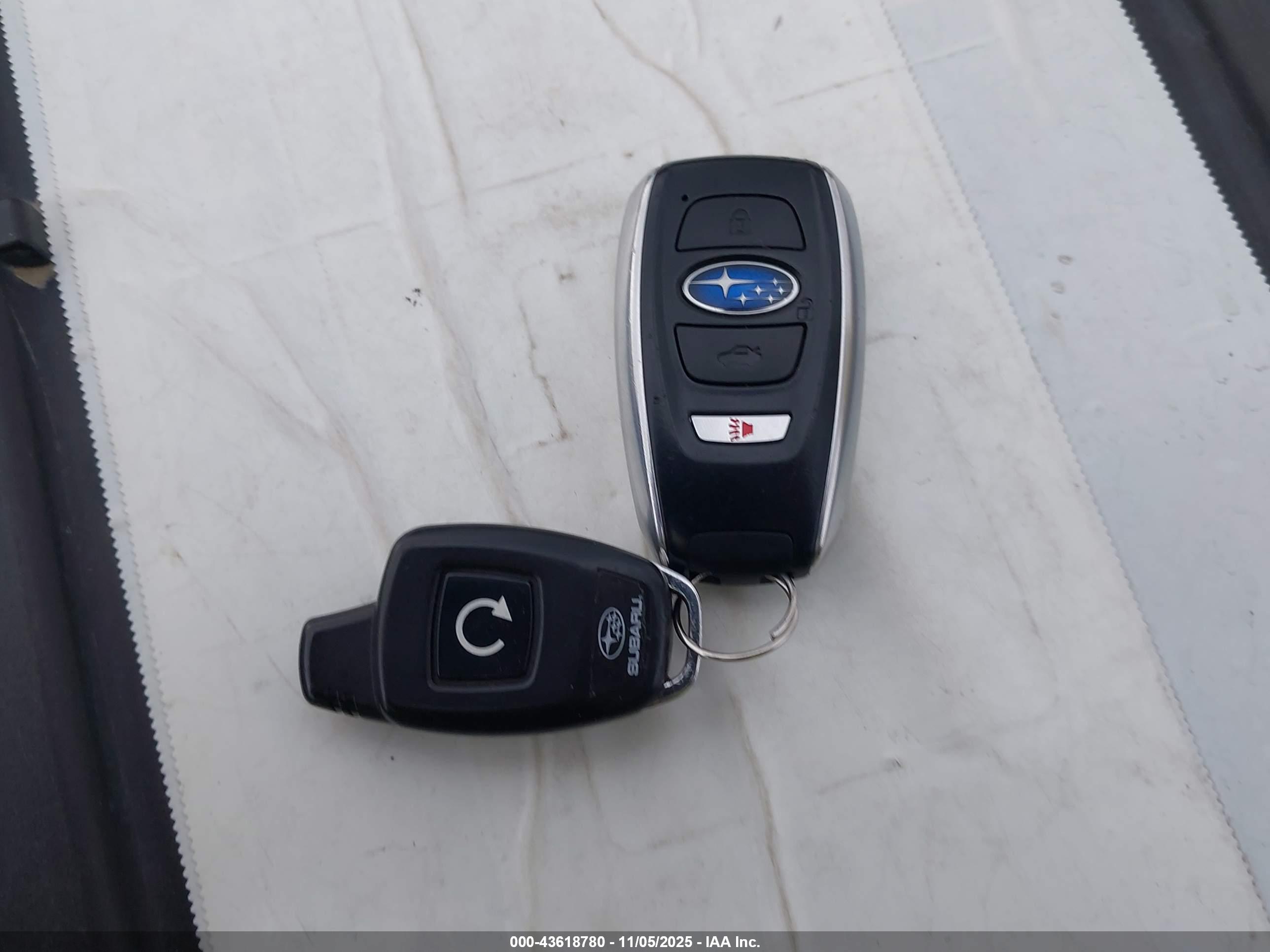 SUBARU OUTBACK image 11