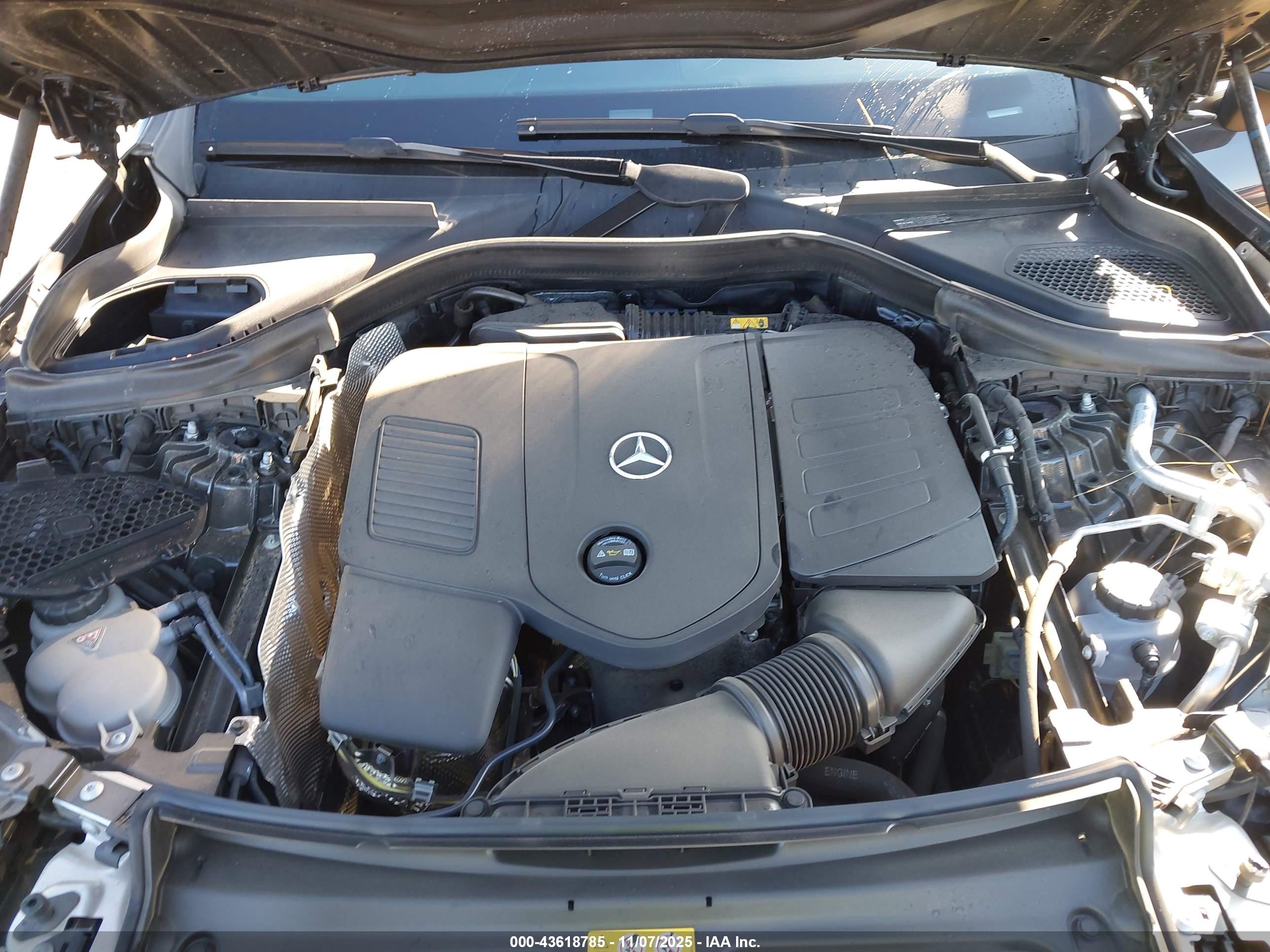 MERCEDES-BENZ GLC image 10