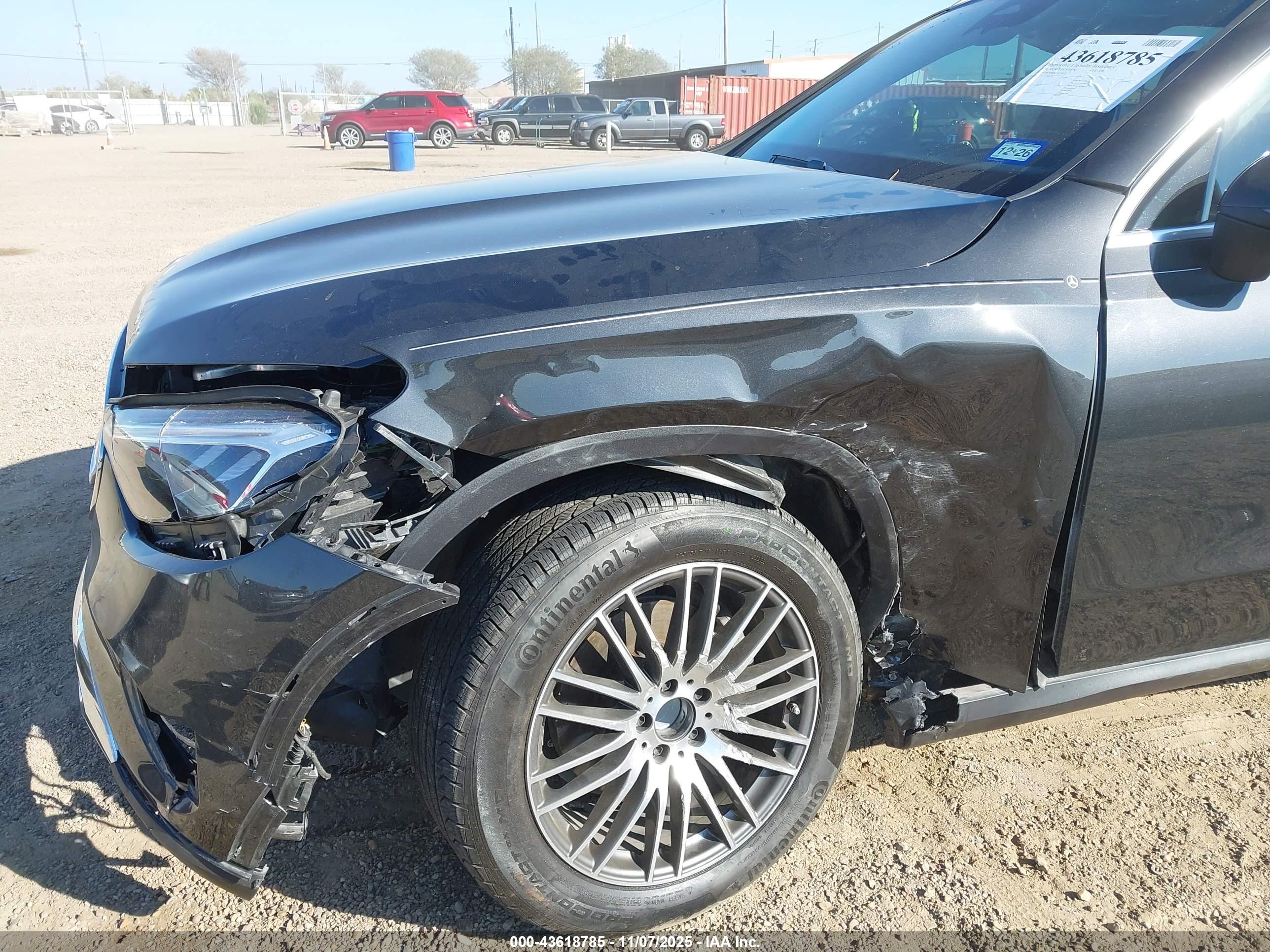 MERCEDES-BENZ GLC image 6