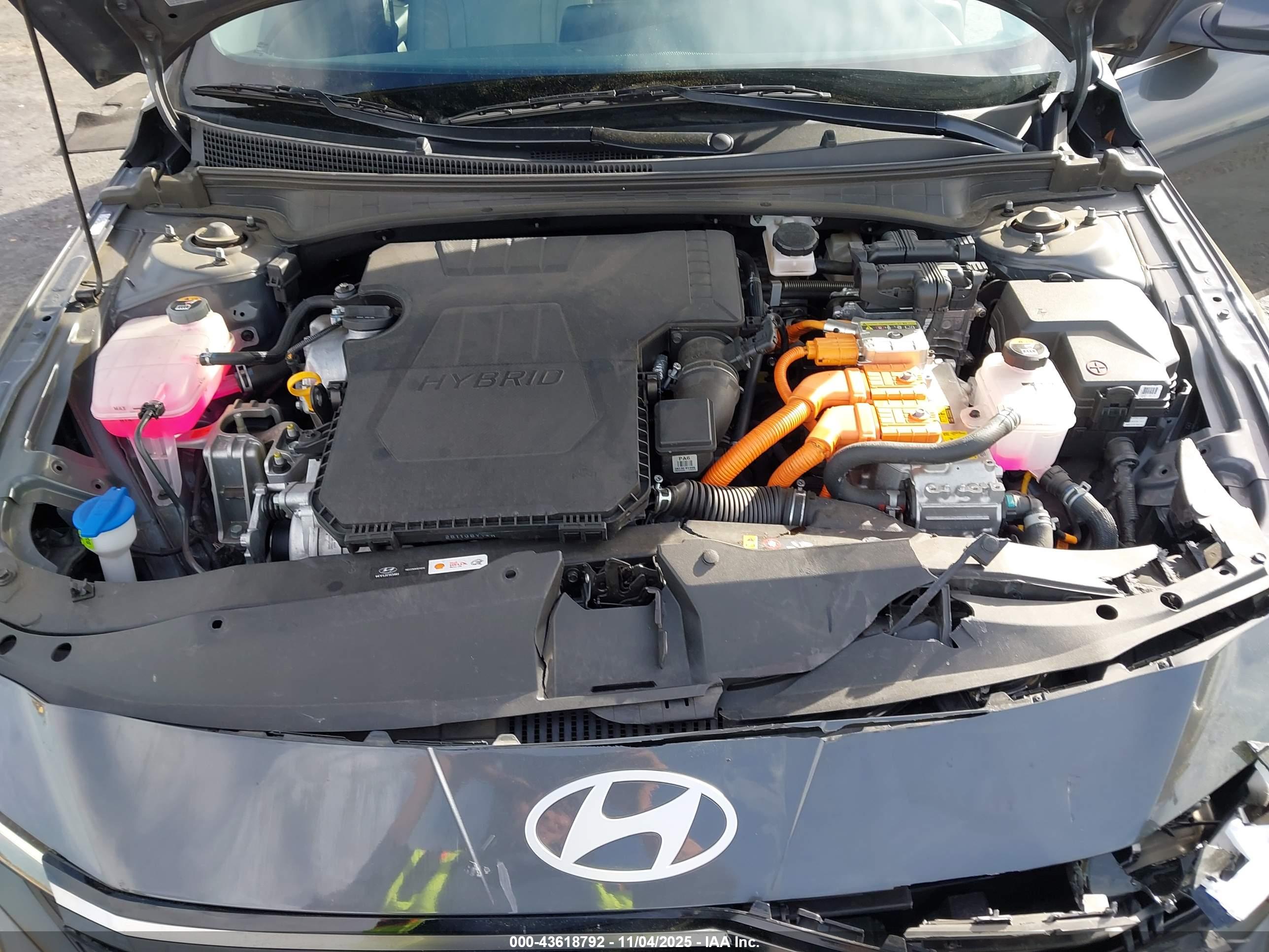 HYUNDAI ELANTRA image 10
