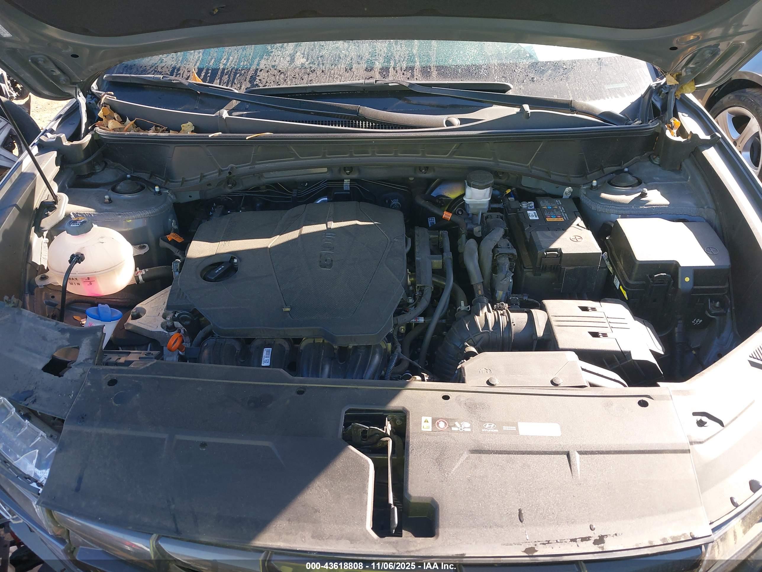 HYUNDAI TUCSON image 10