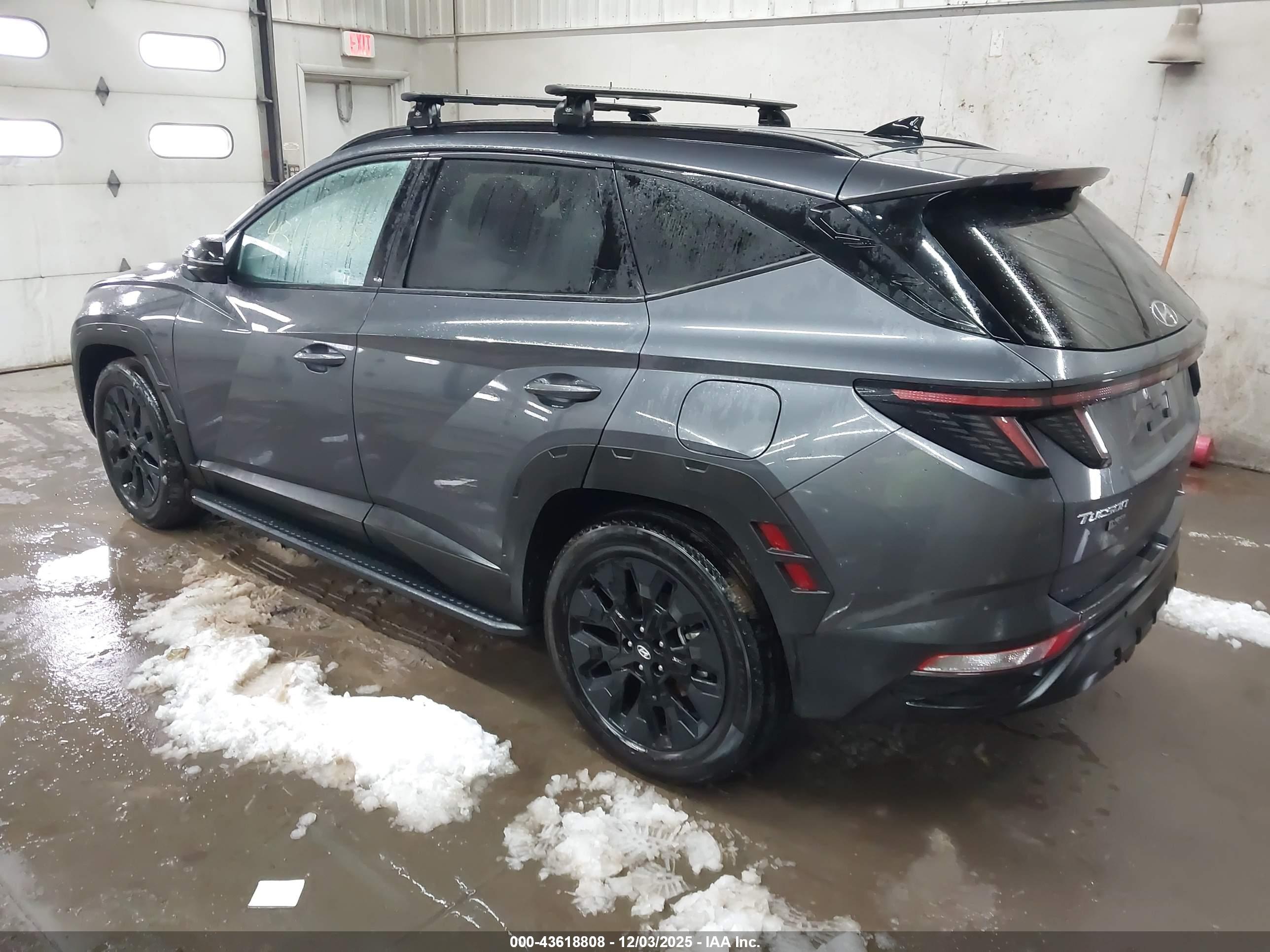 HYUNDAI TUCSON image 3