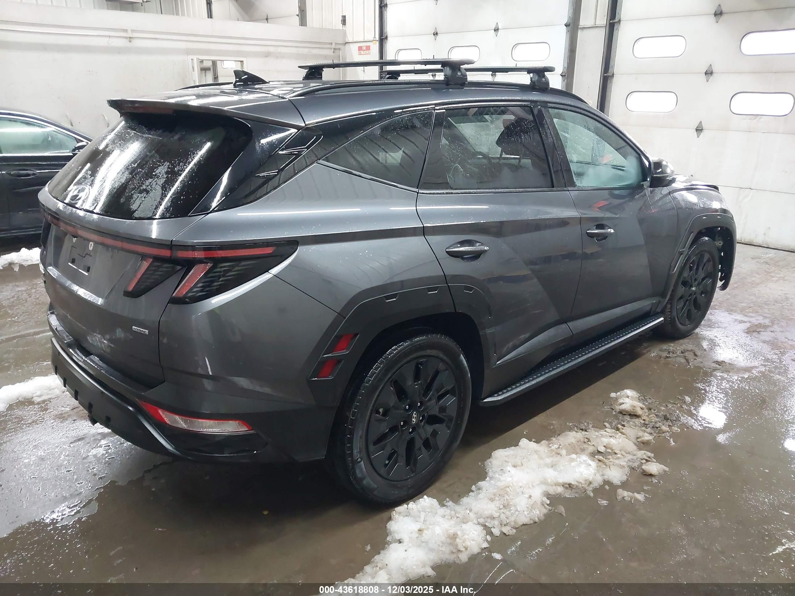 HYUNDAI TUCSON image 4