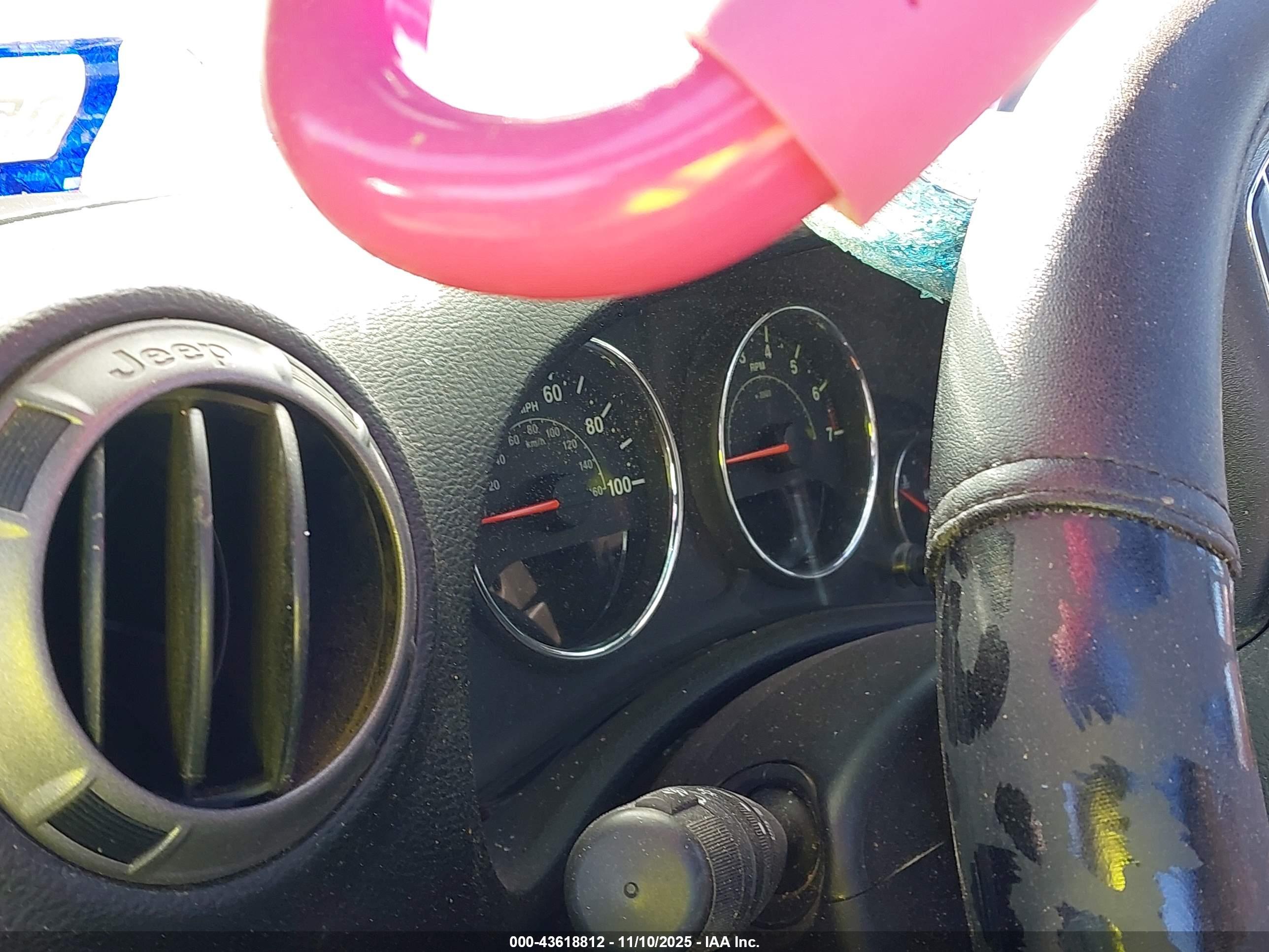 JEEP WRANGLER image 7