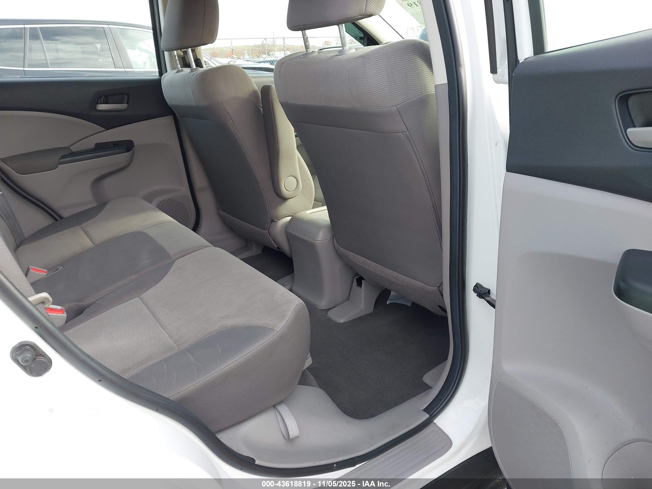 HONDA CR-V image 8