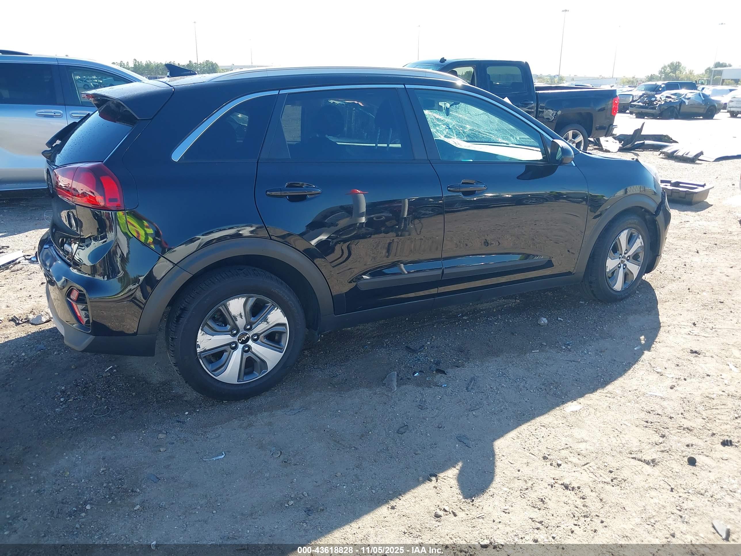 KIA NIRO image 4