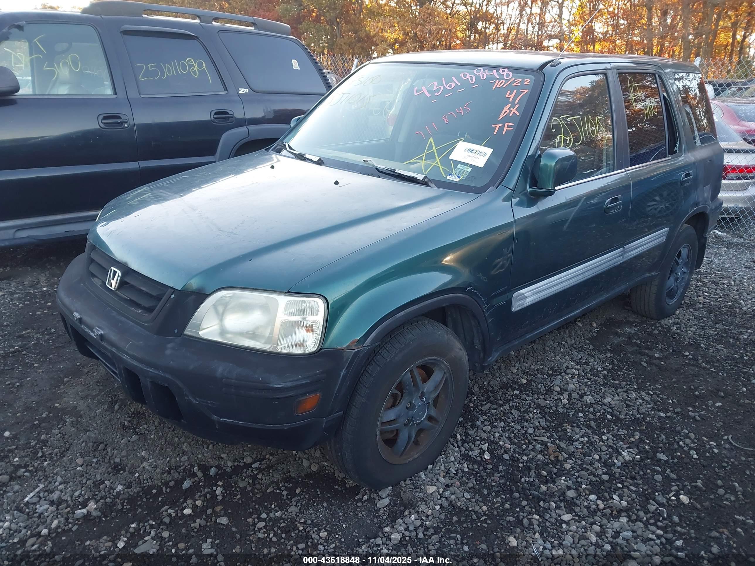 HONDA CR-V image 2